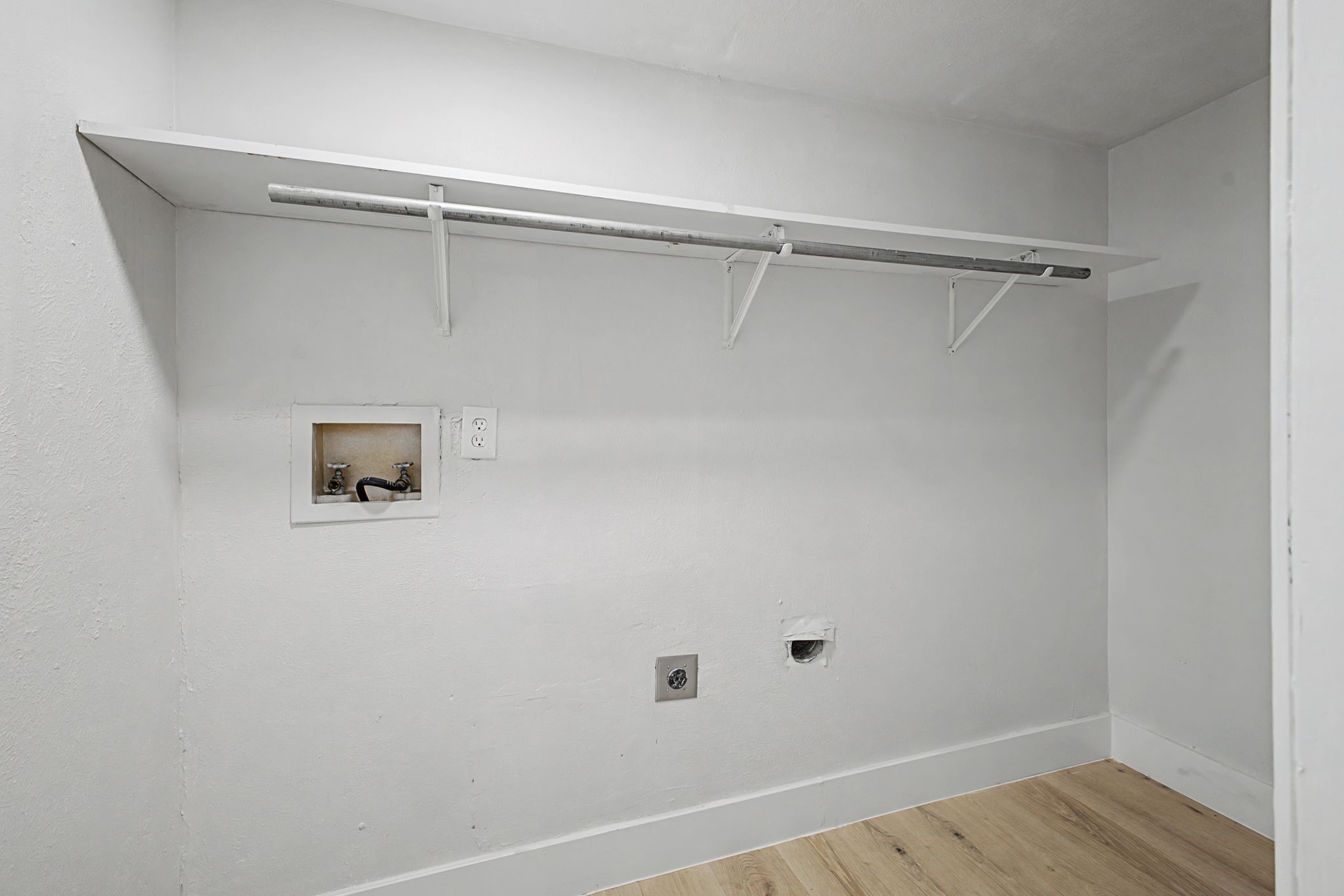 8095 Meadow Road 236