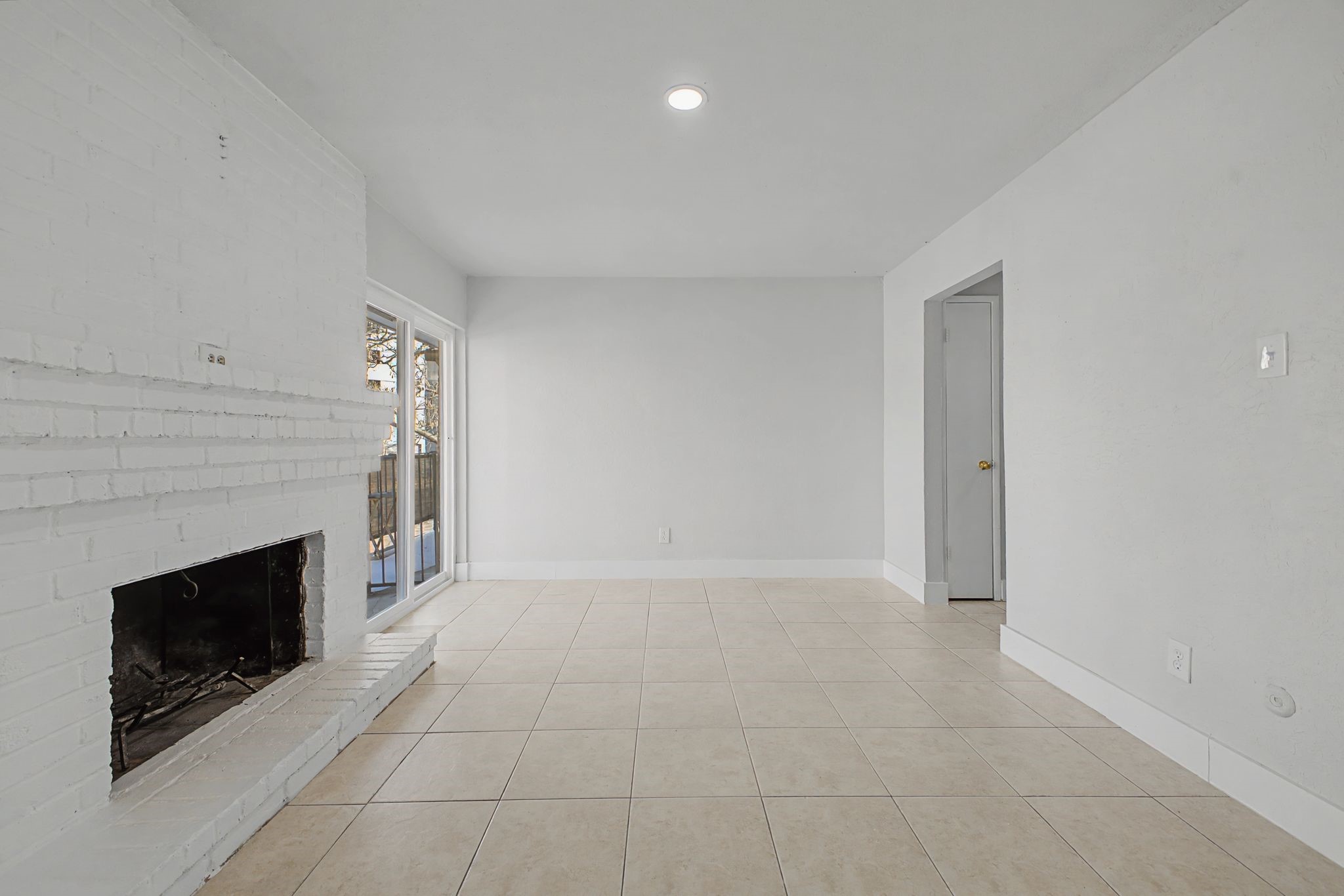 8095 Meadow Road 236