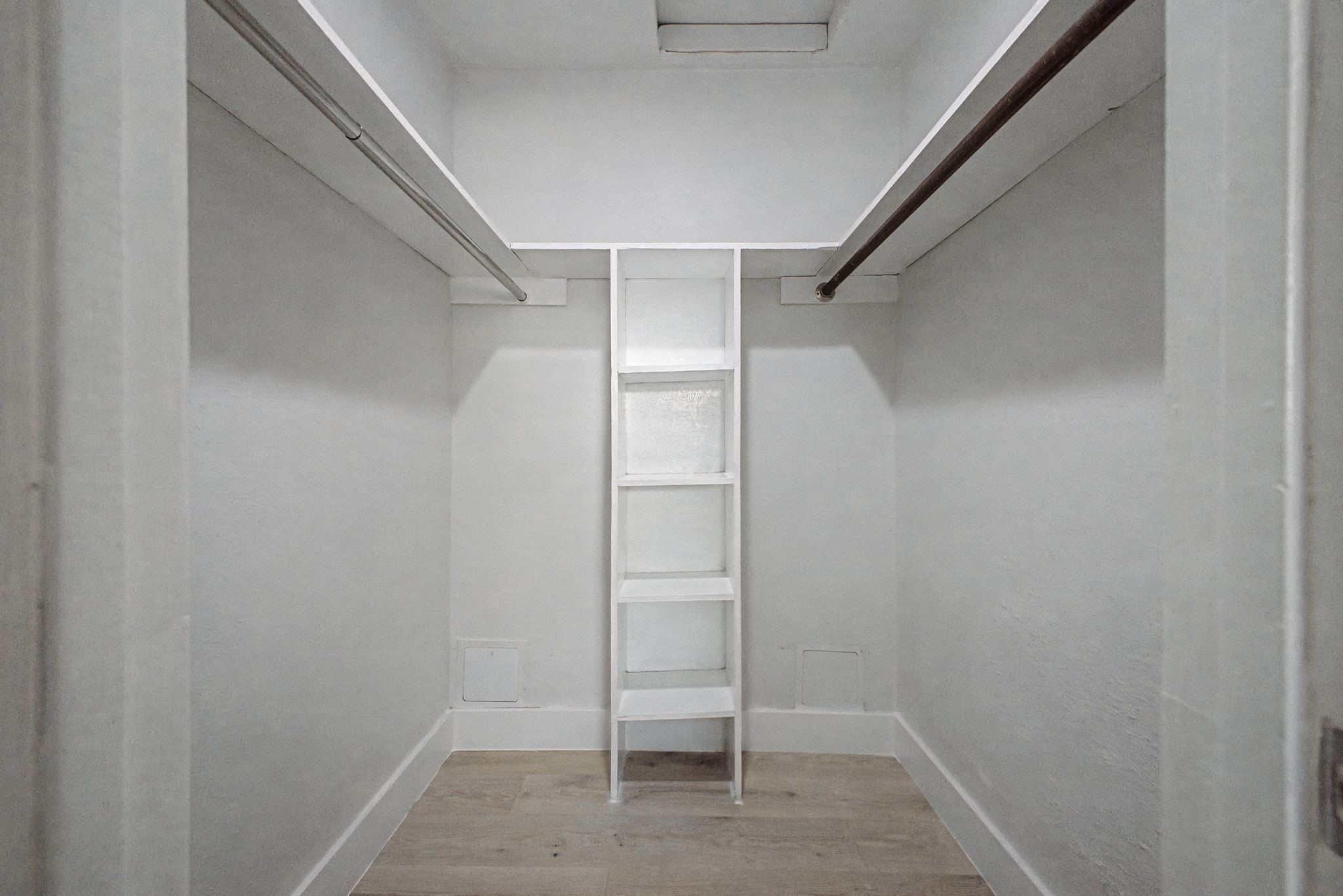 8095 Meadow Road 236