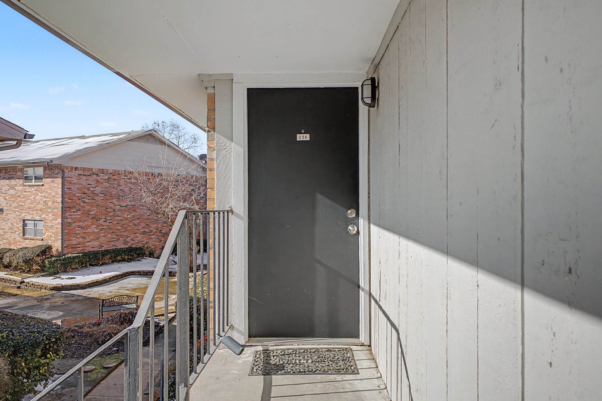 8095 Meadow Road 236