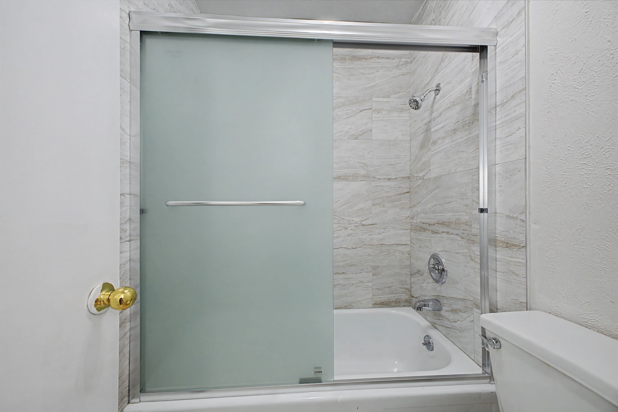 8095 Meadow Road 236