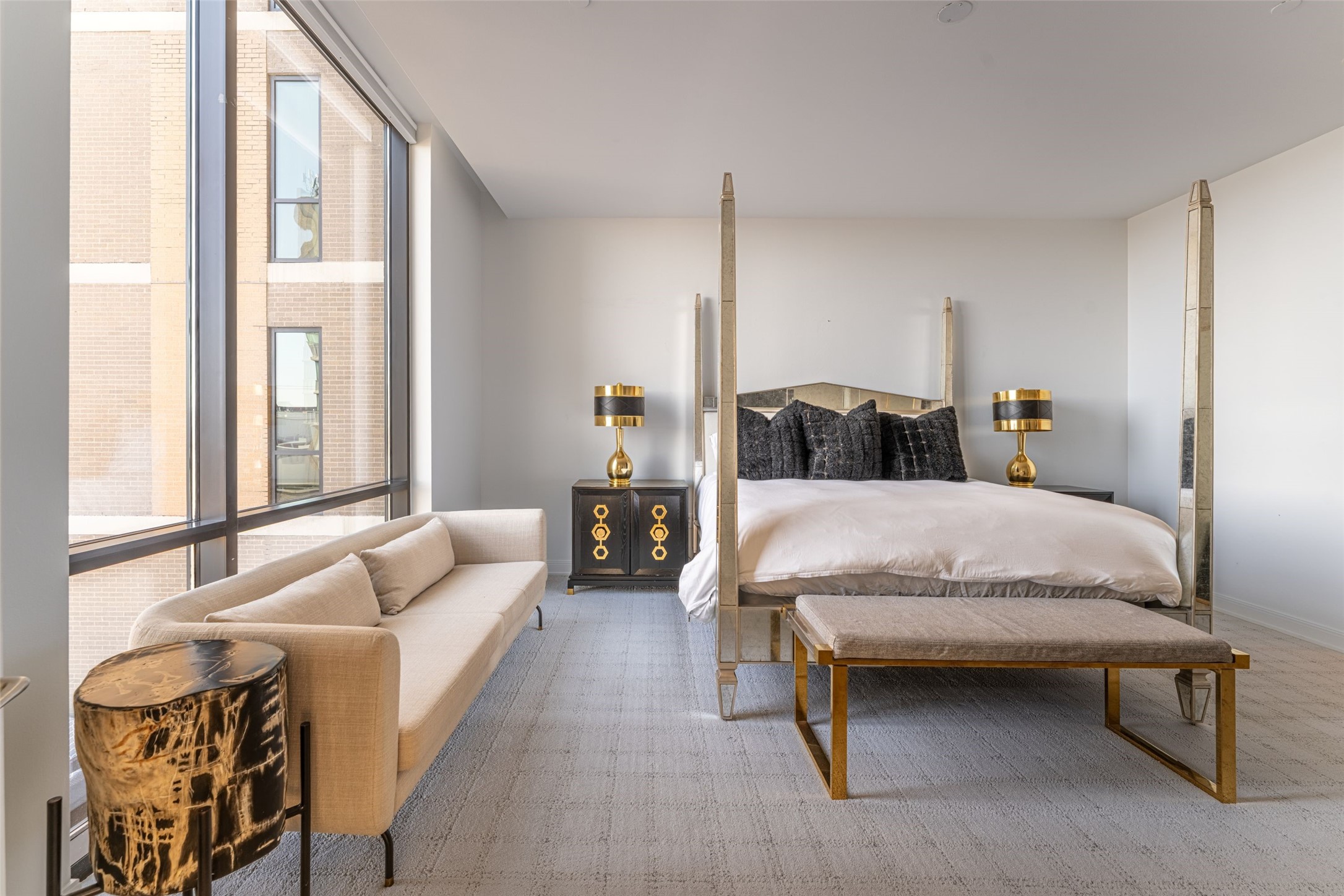 5656 N Central Expressway 400