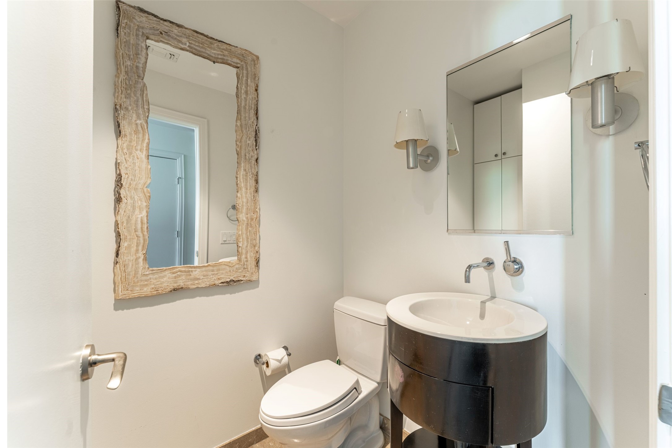 5656 N Central Expressway 400