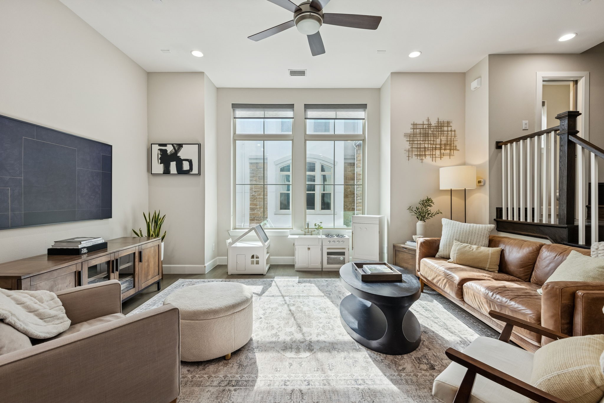 762 Spanish Oaks Place