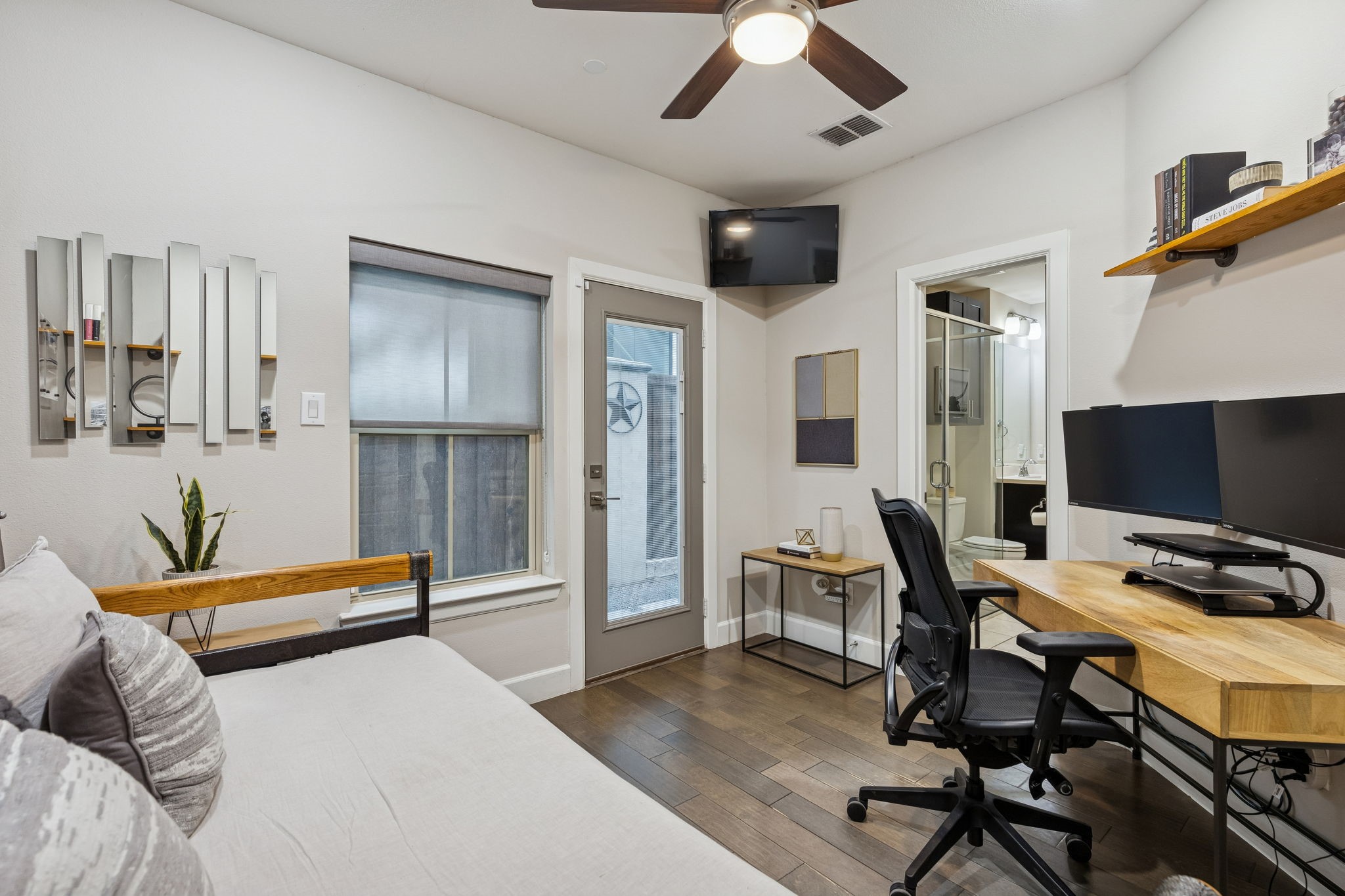 762 Spanish Oaks Place