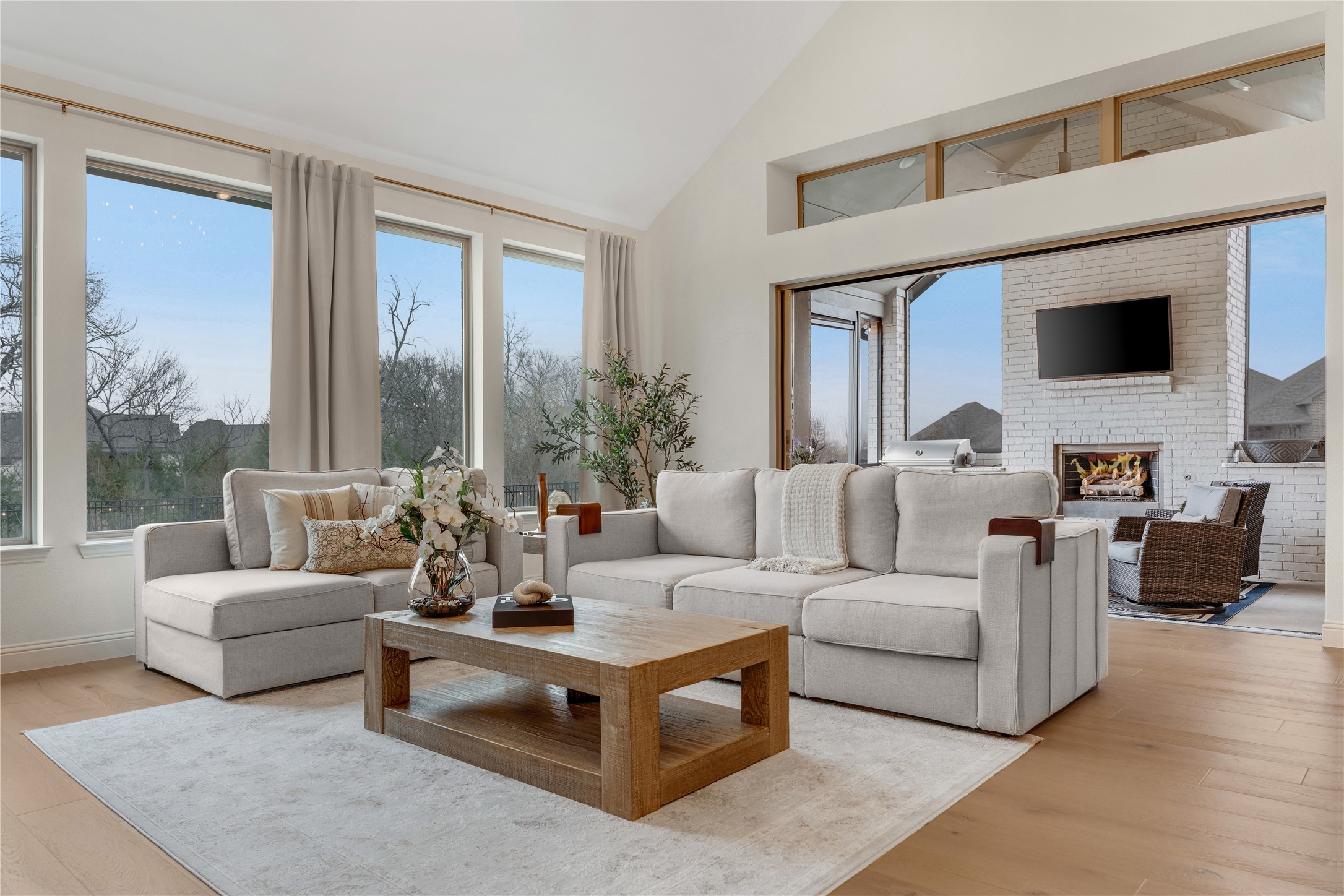 8804 Autumn Lake Trail