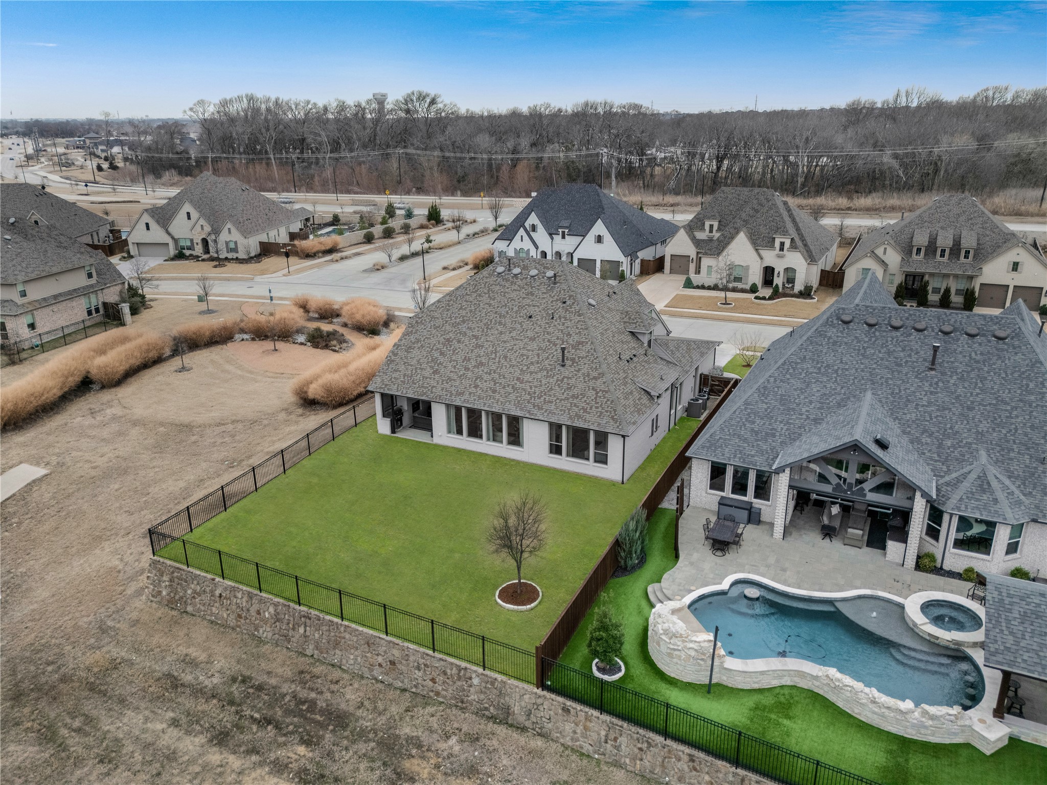 8804 Autumn Lake Trail