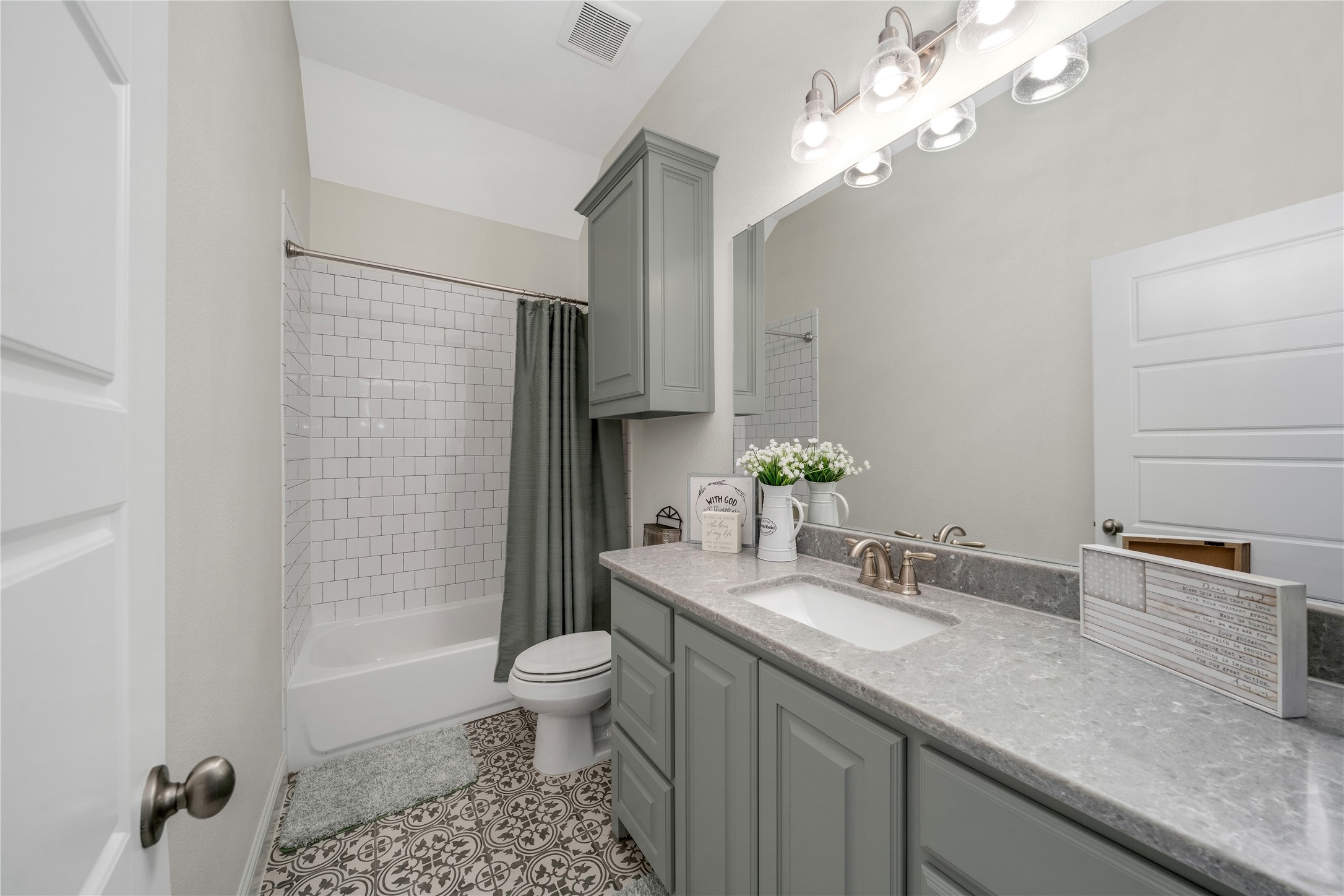 8804 Autumn Lake Trail