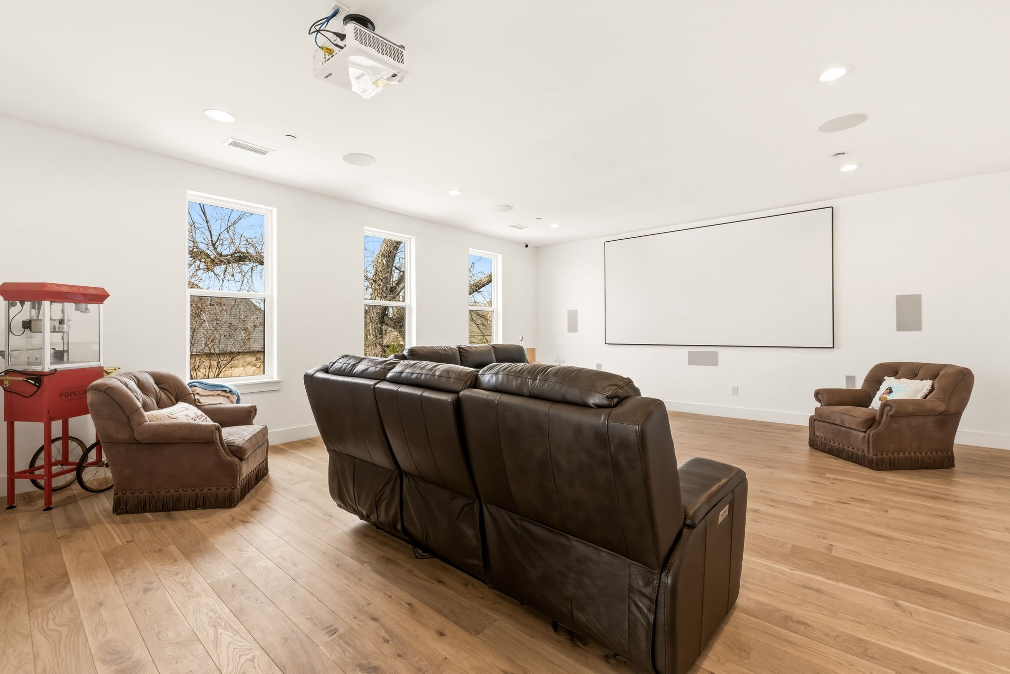 6707 Pemberton Drive
