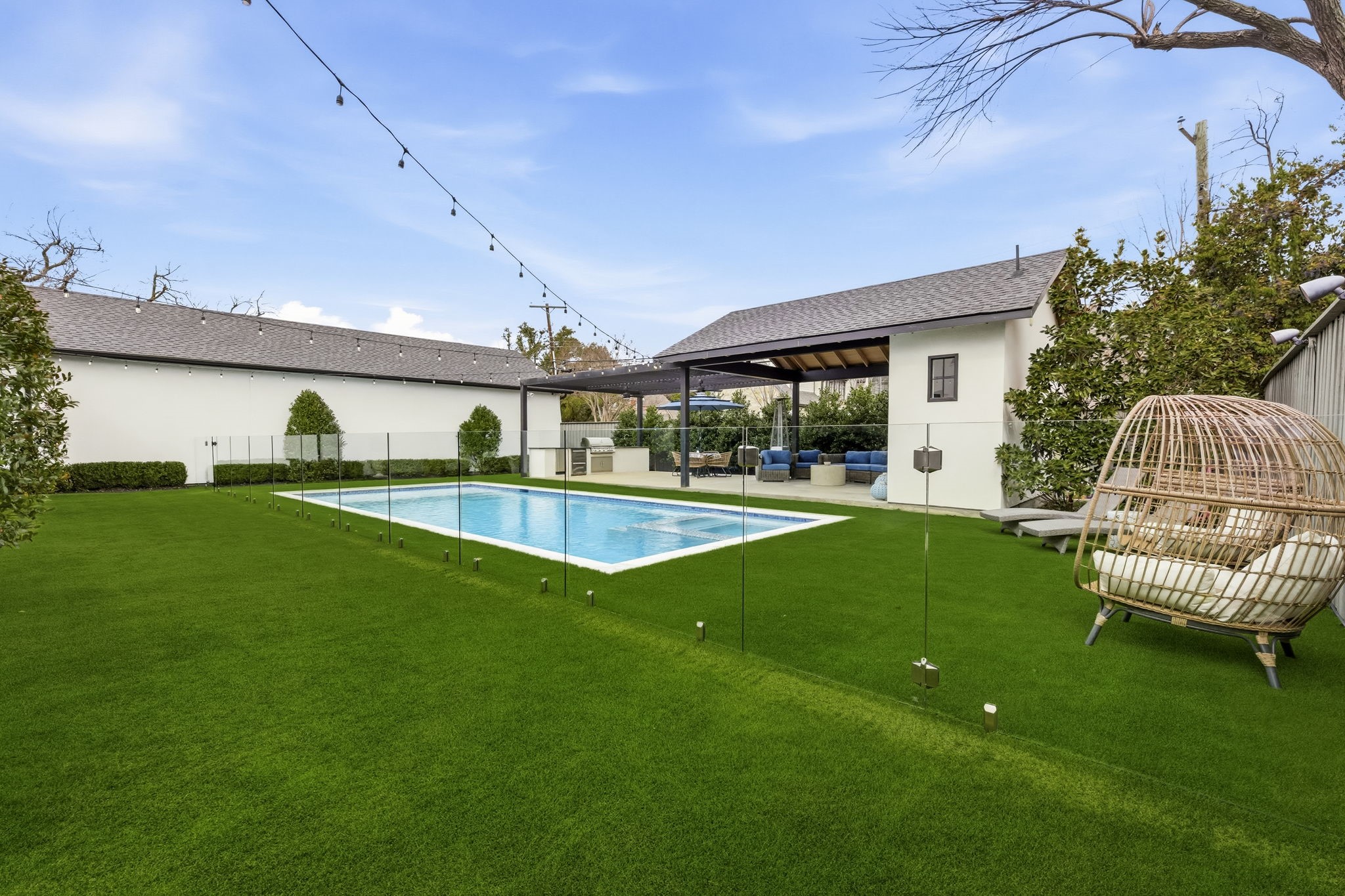 6707 Pemberton Drive