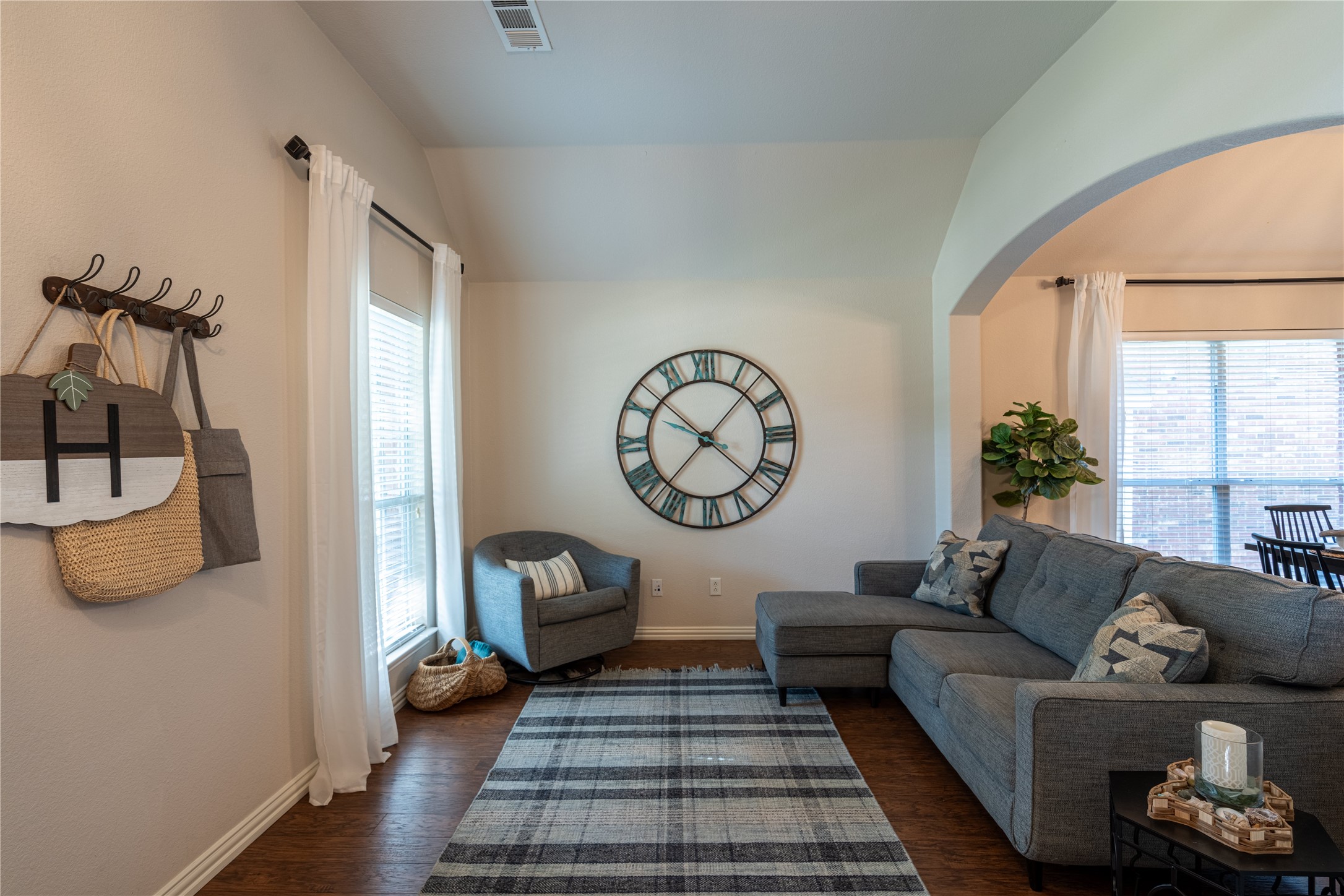 10196 Ferry Farm Lane