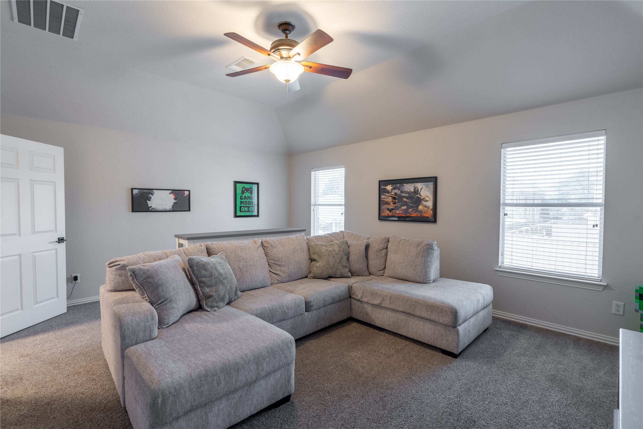 10196 Ferry Farm Lane