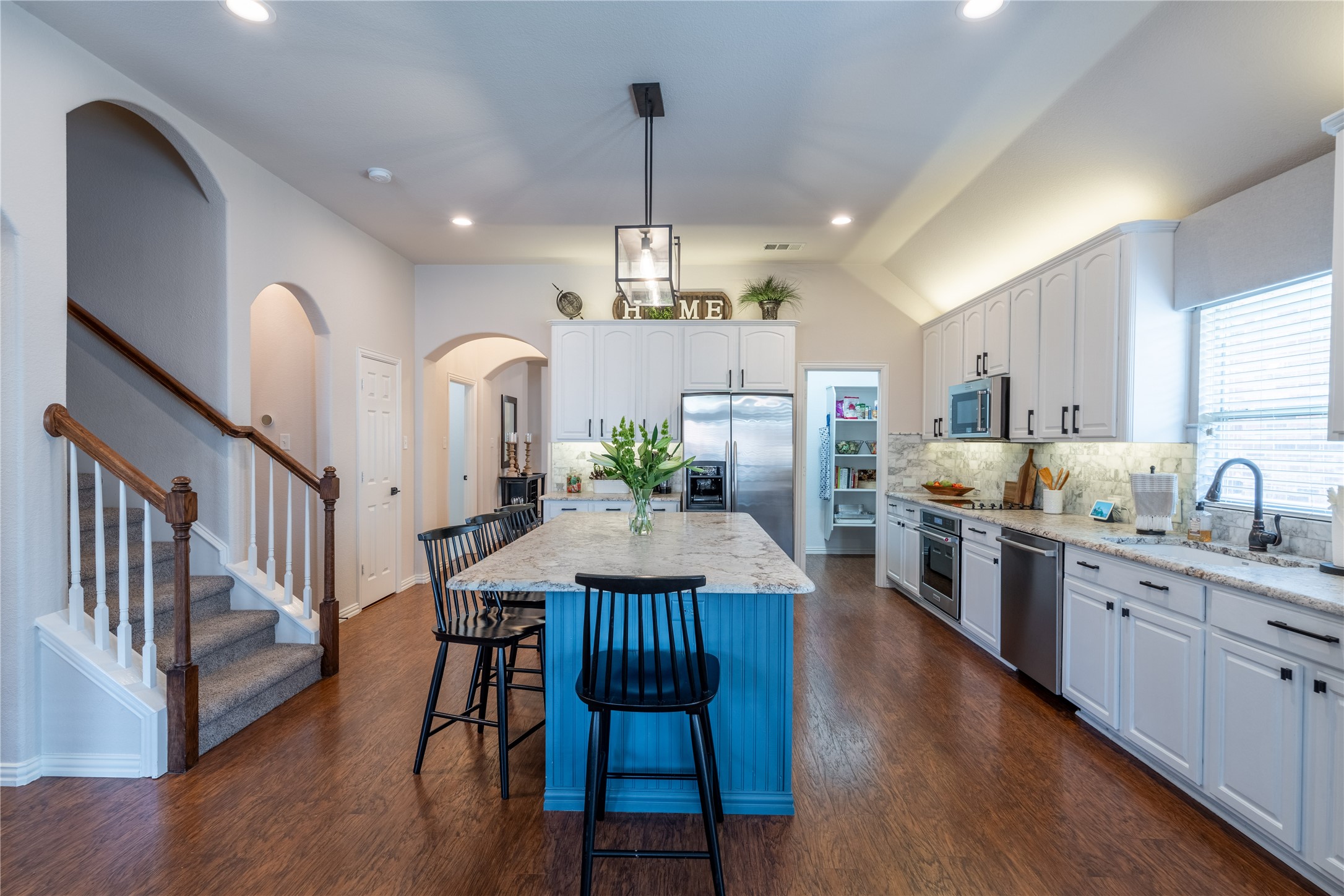 10196 Ferry Farm Lane