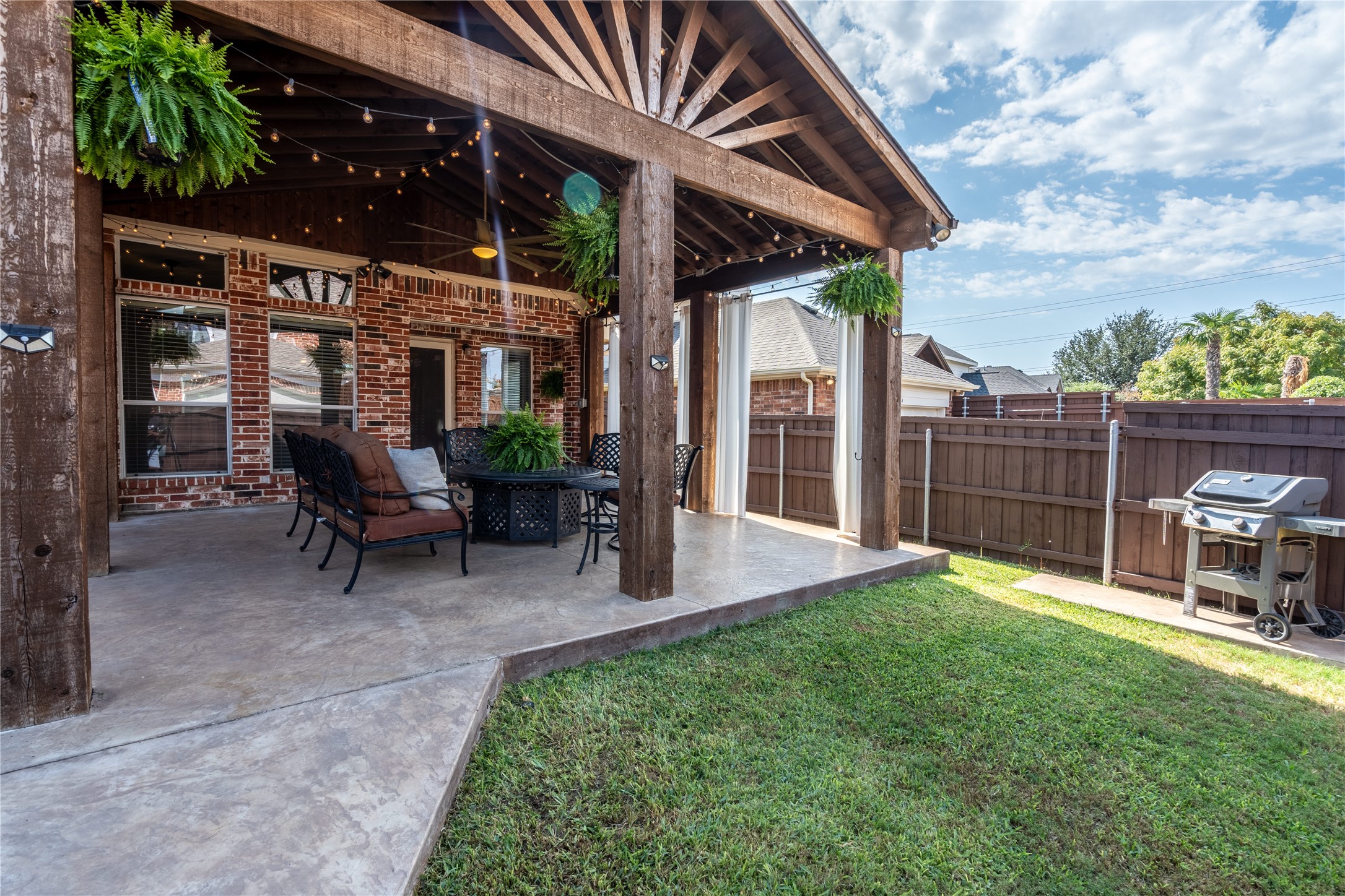 10196 Ferry Farm Lane