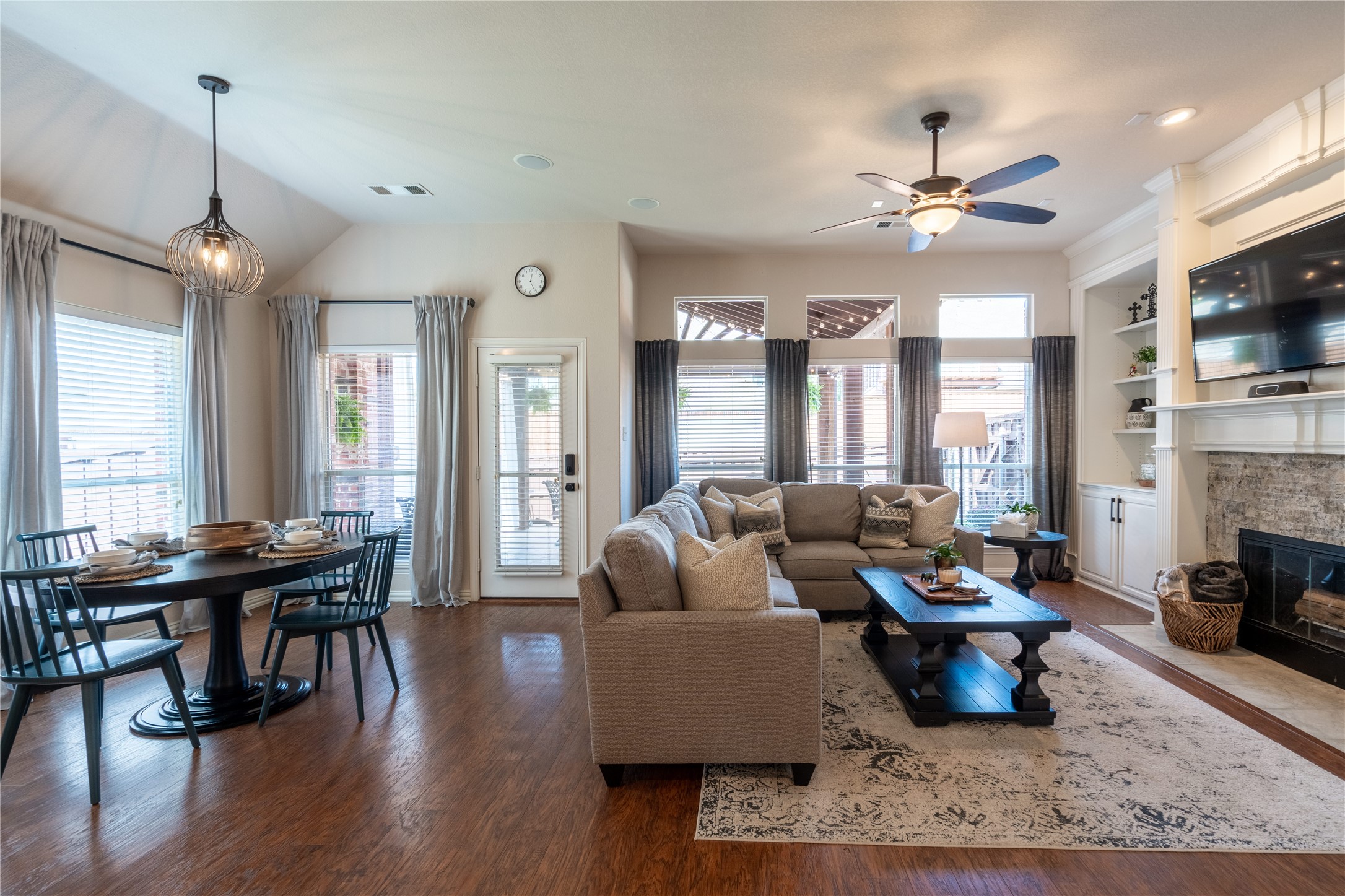 10196 Ferry Farm Lane