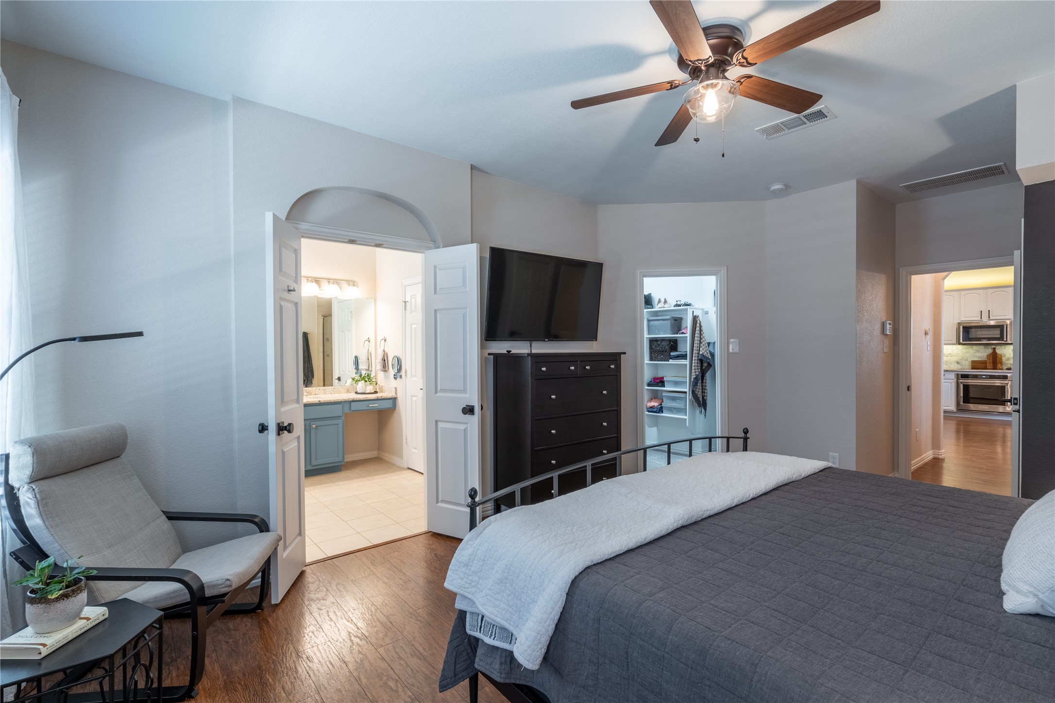 10196 Ferry Farm Lane