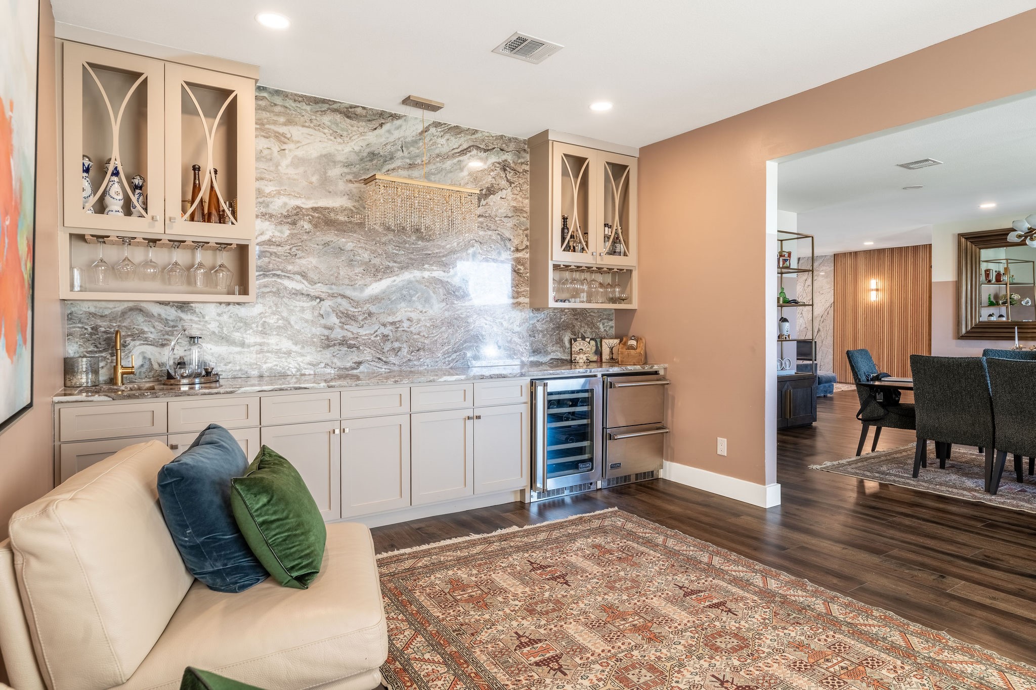 7147 Lavendale Avenue