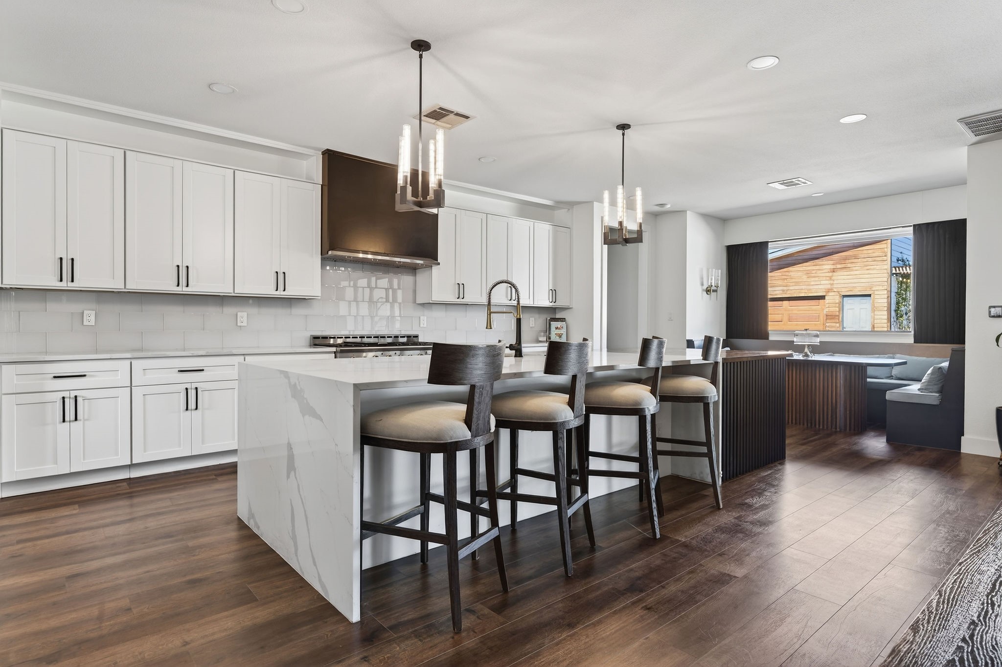 7147 Lavendale Avenue