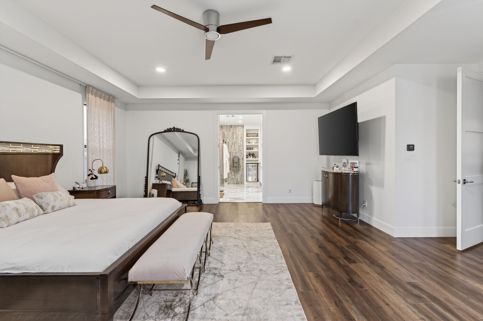 7147 Lavendale Avenue