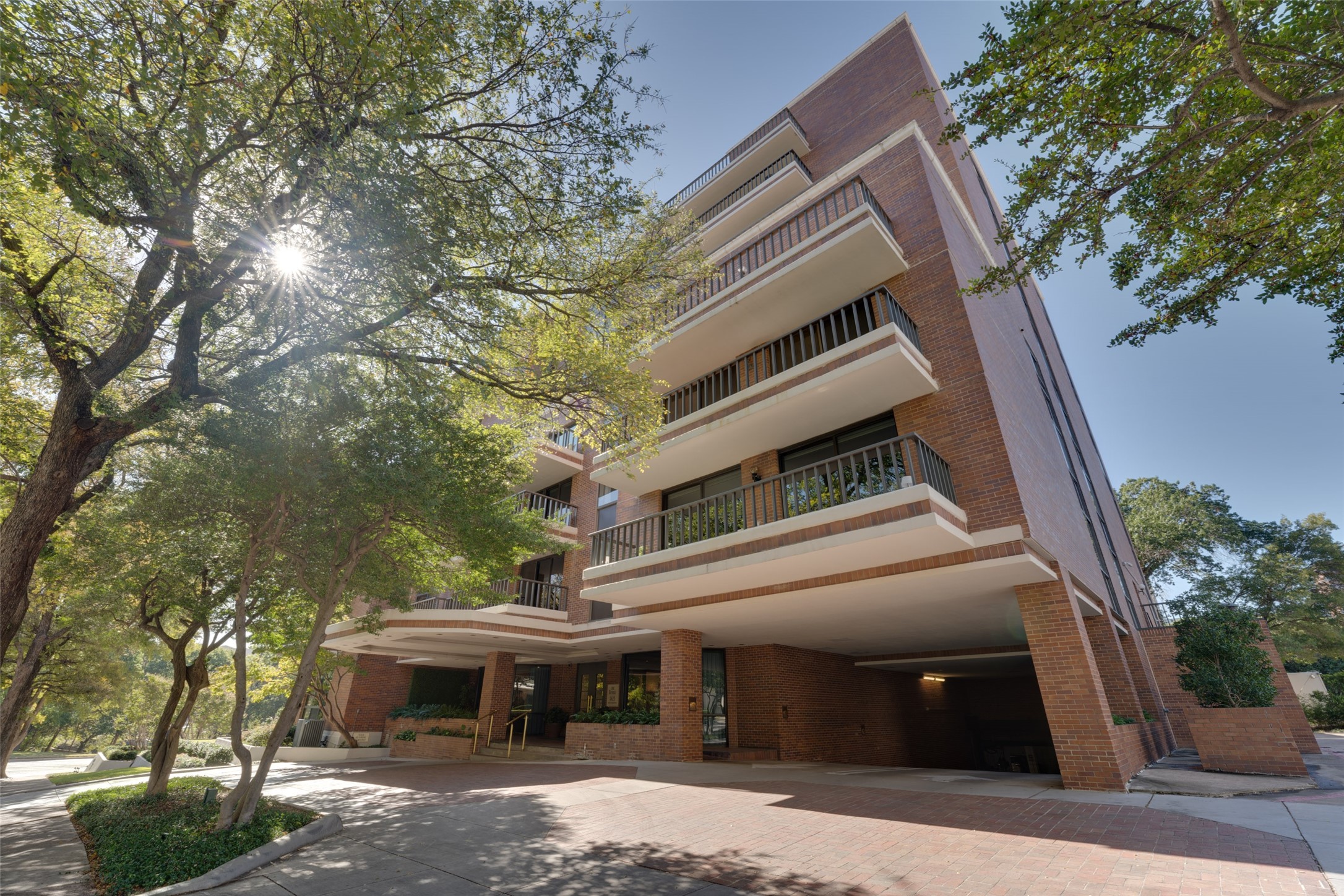 3621 Turtle Creek Boulevard 7E
