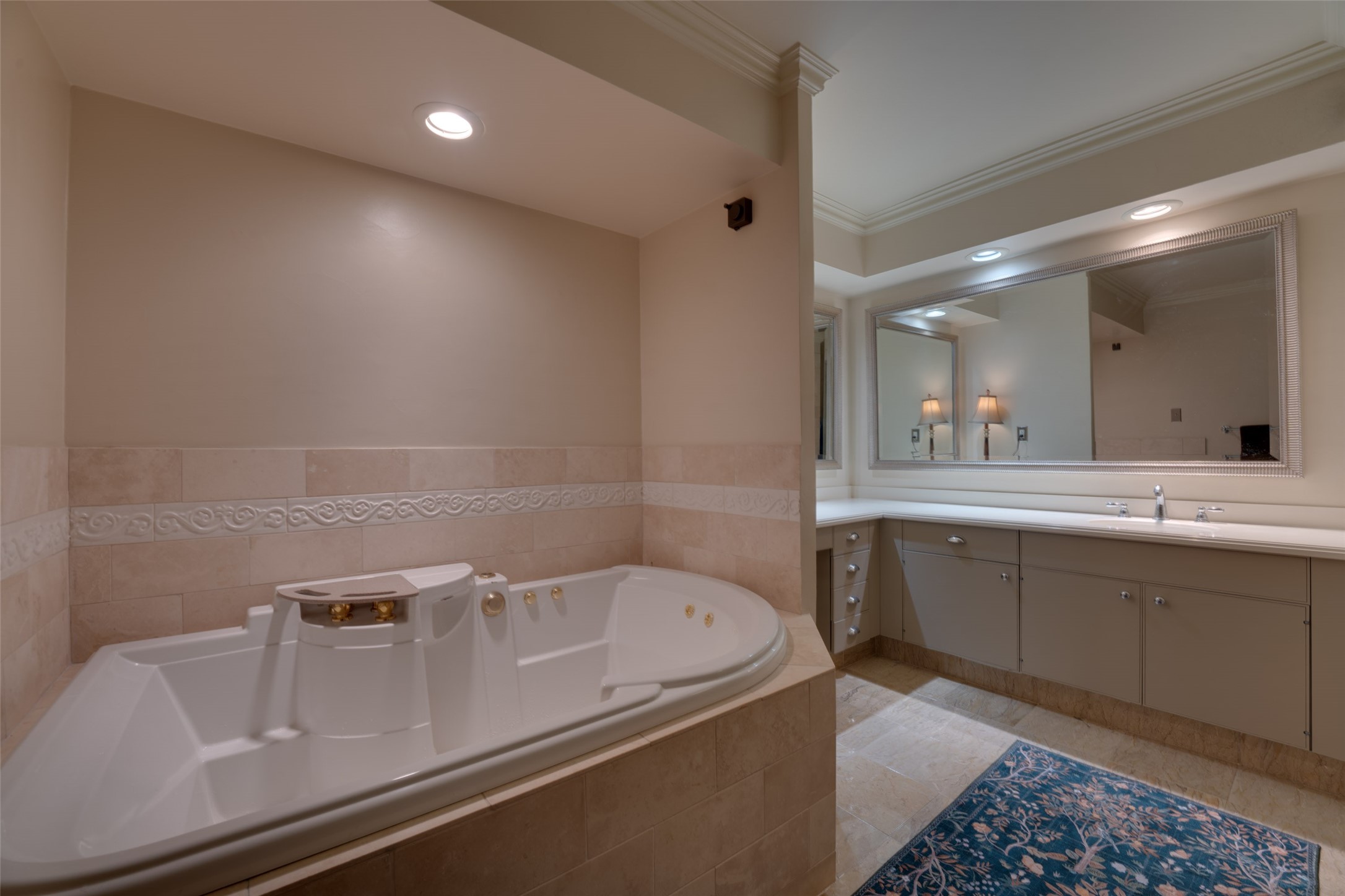 3621 Turtle Creek Boulevard 7E