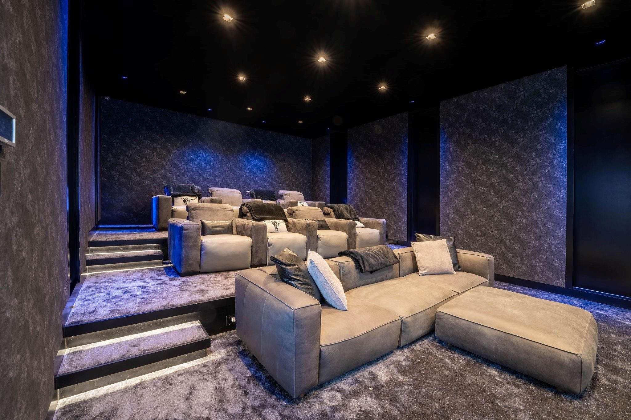 1888 Lakeshore Drive