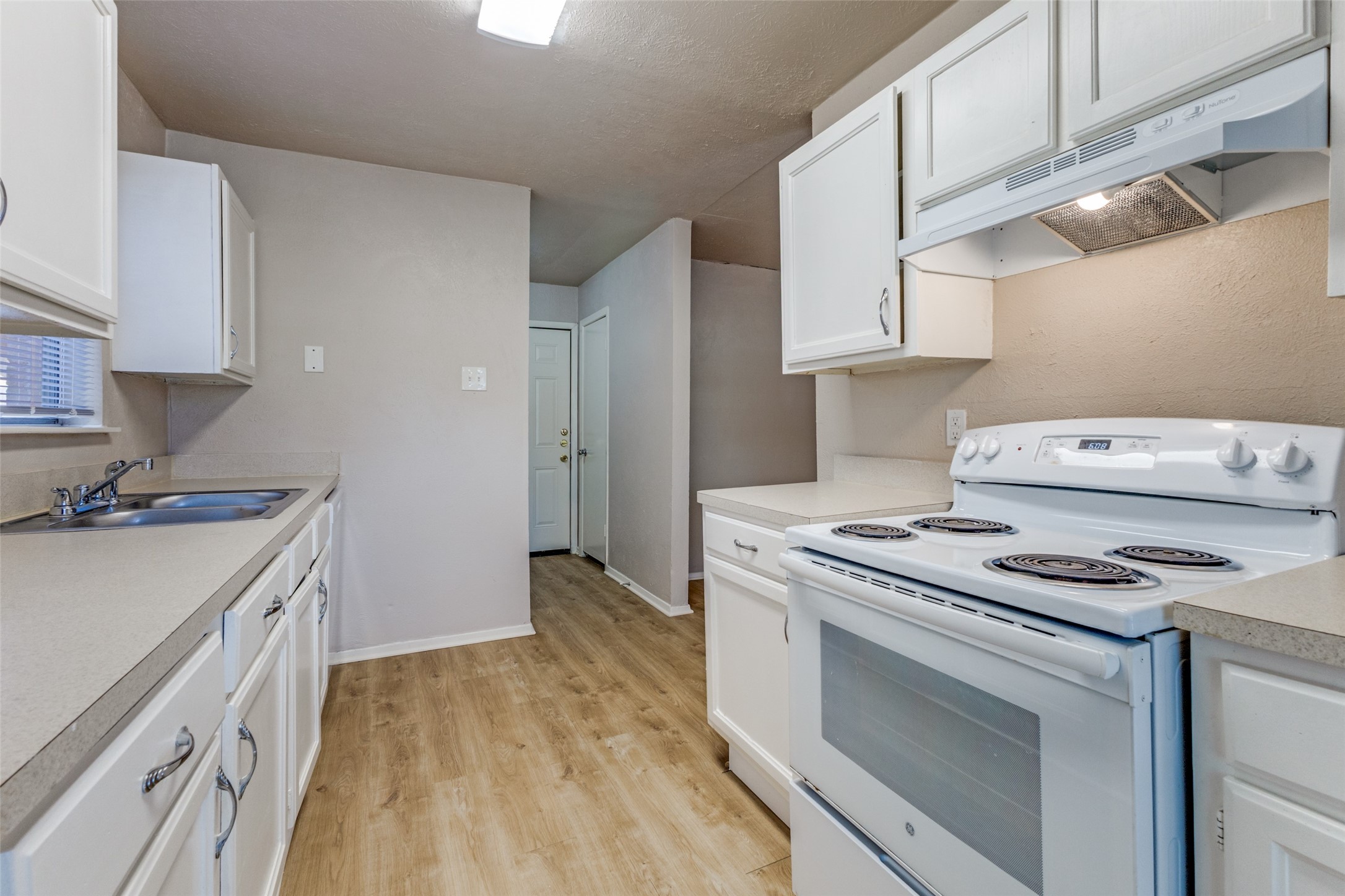 4426 Mayflower Drive