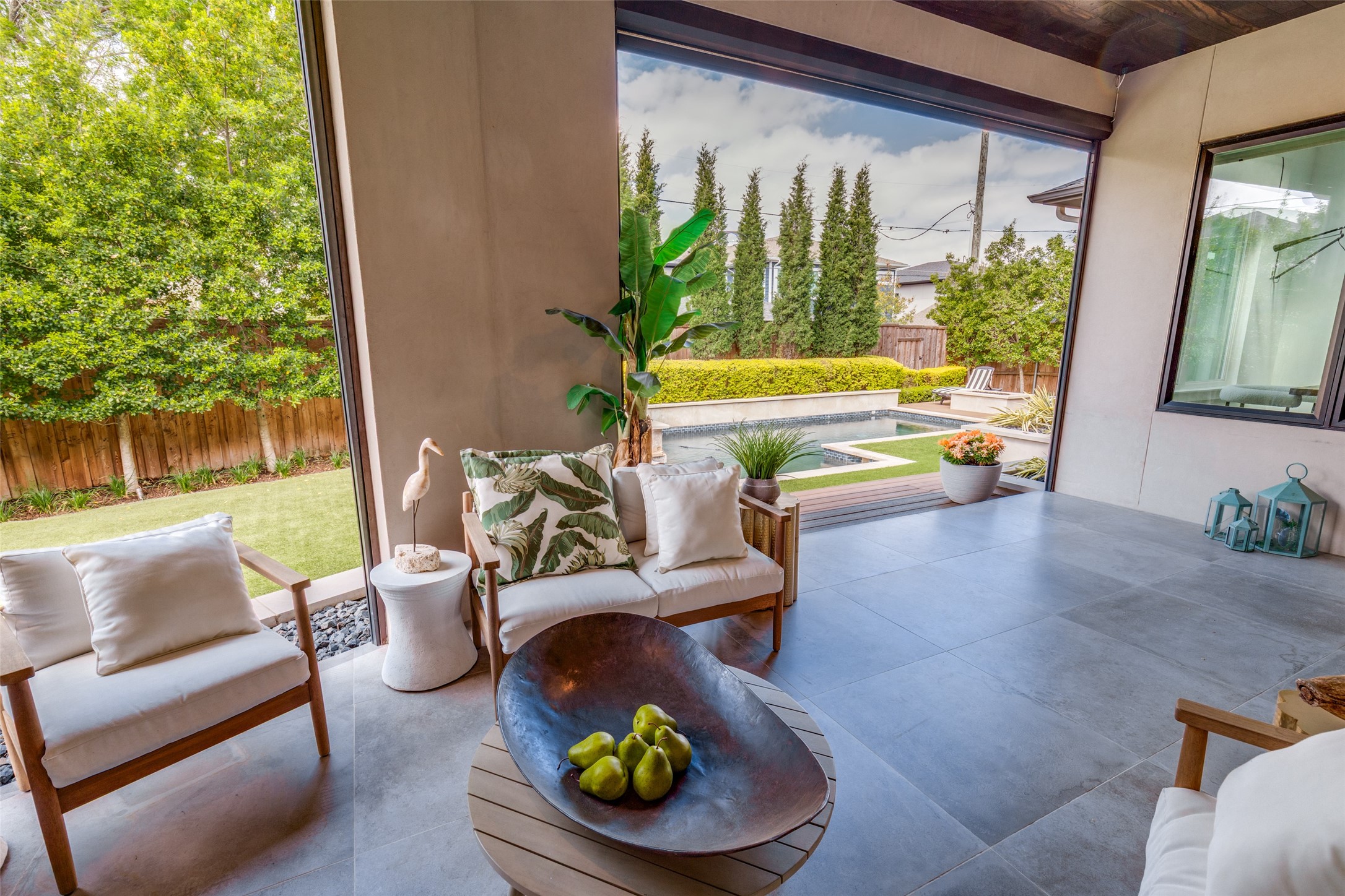 3918 Rochelle Drive