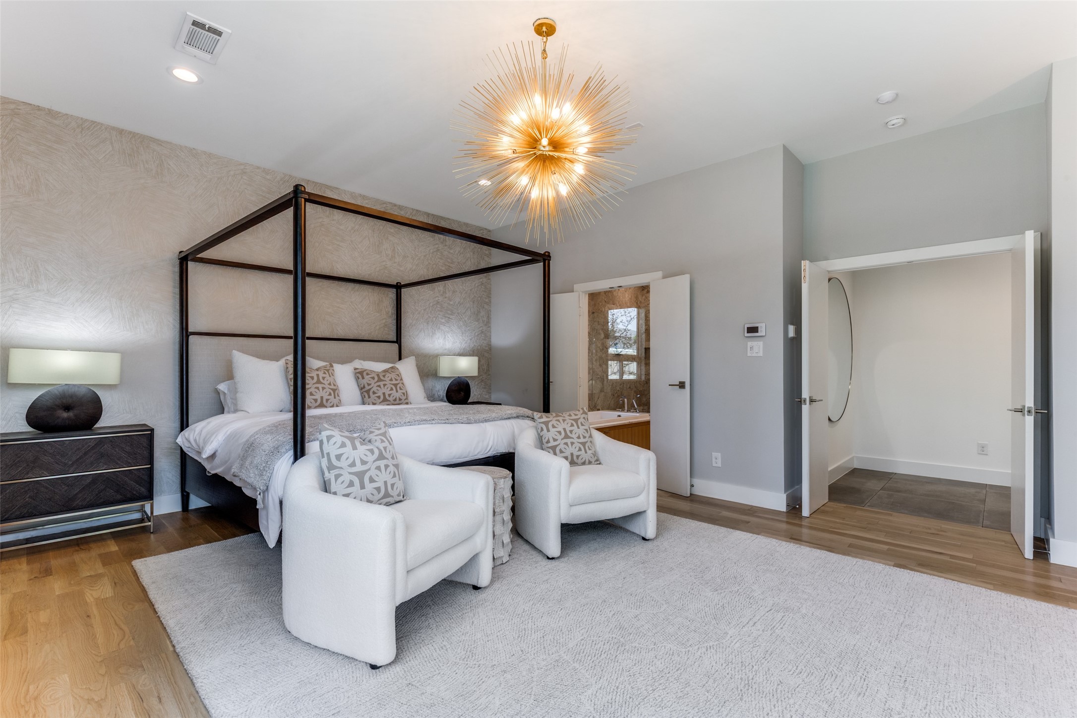 3918 Rochelle Drive