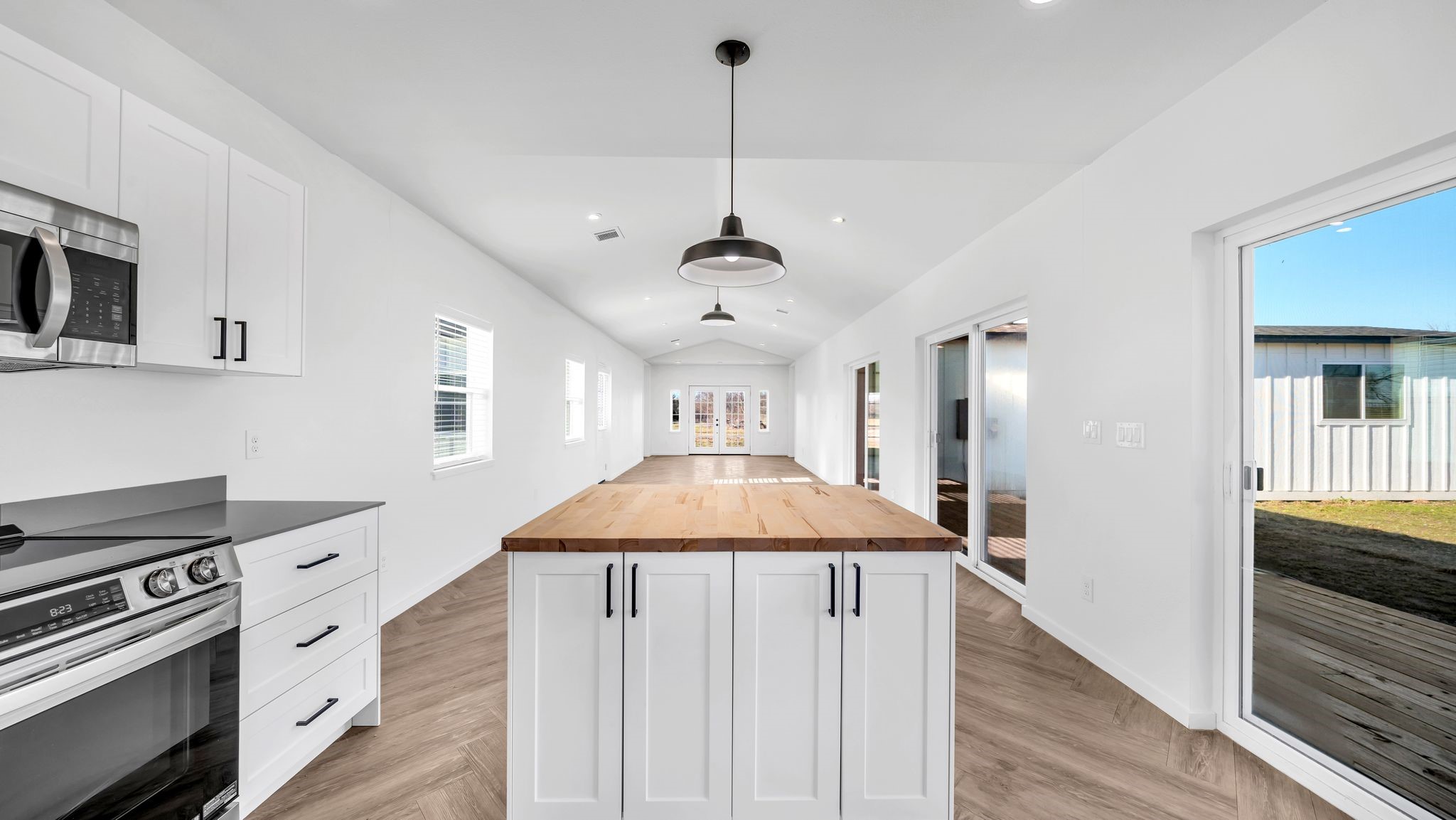 5502 Country Road 2646