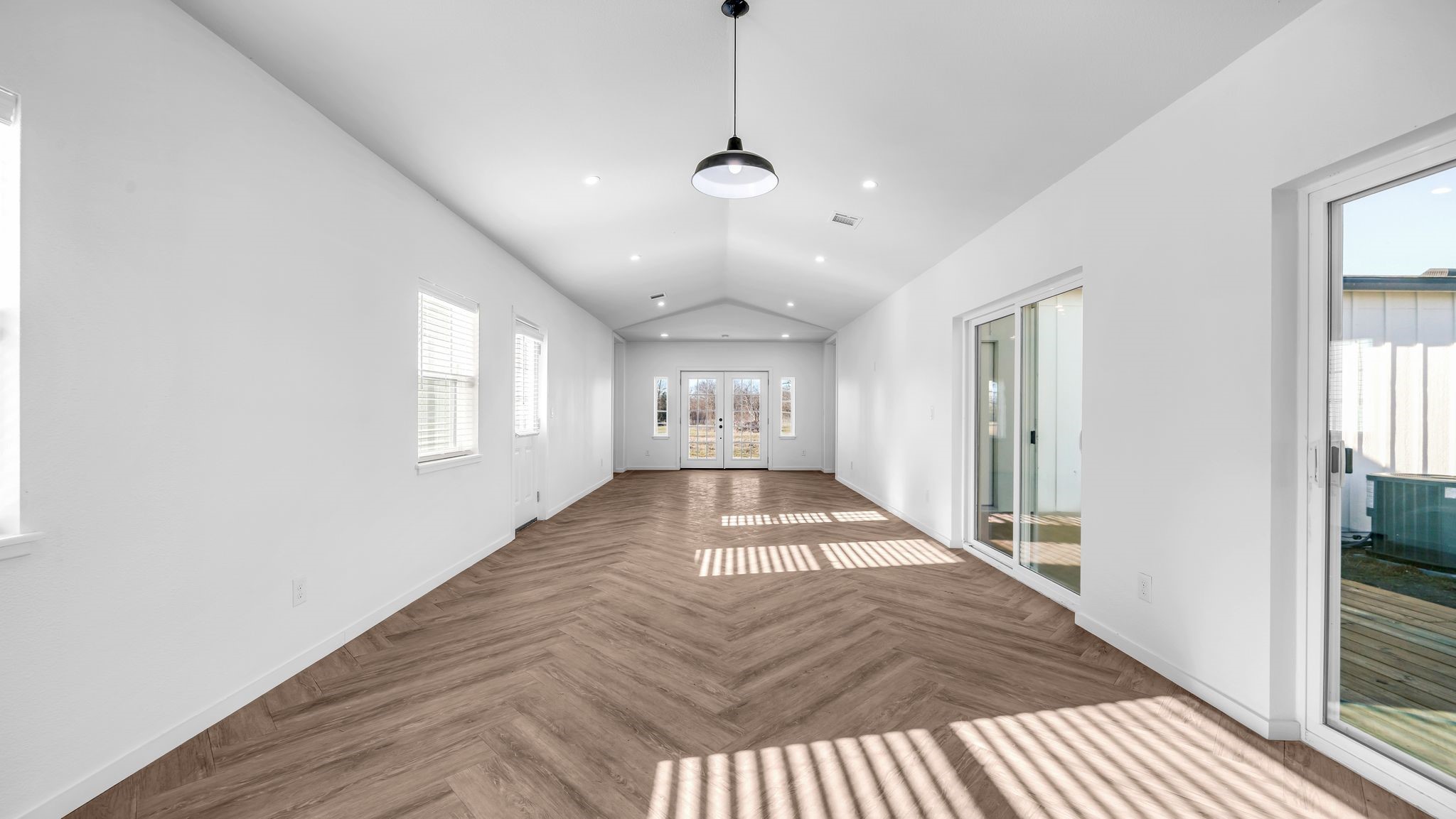 5502 Country Road 2646