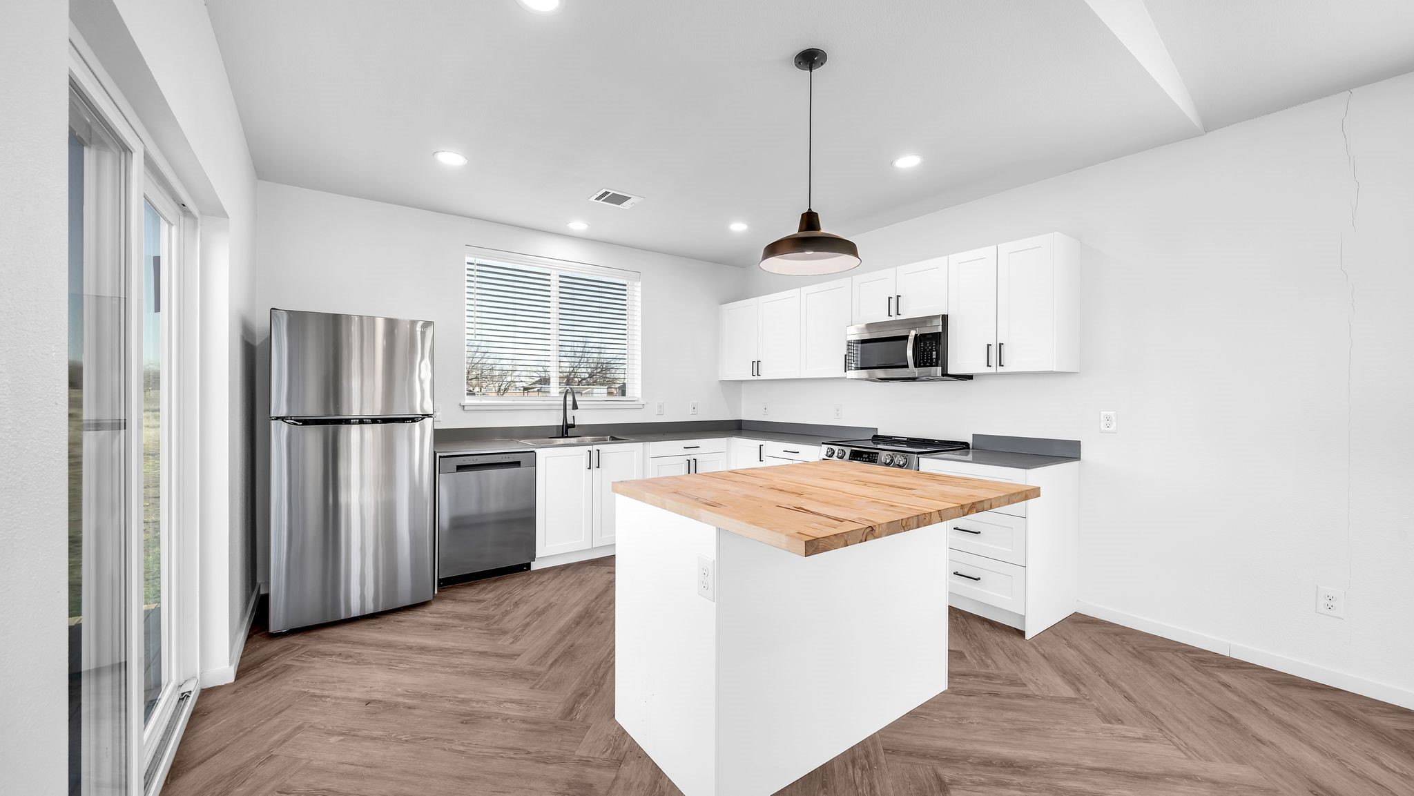 5502 Country Road 2646