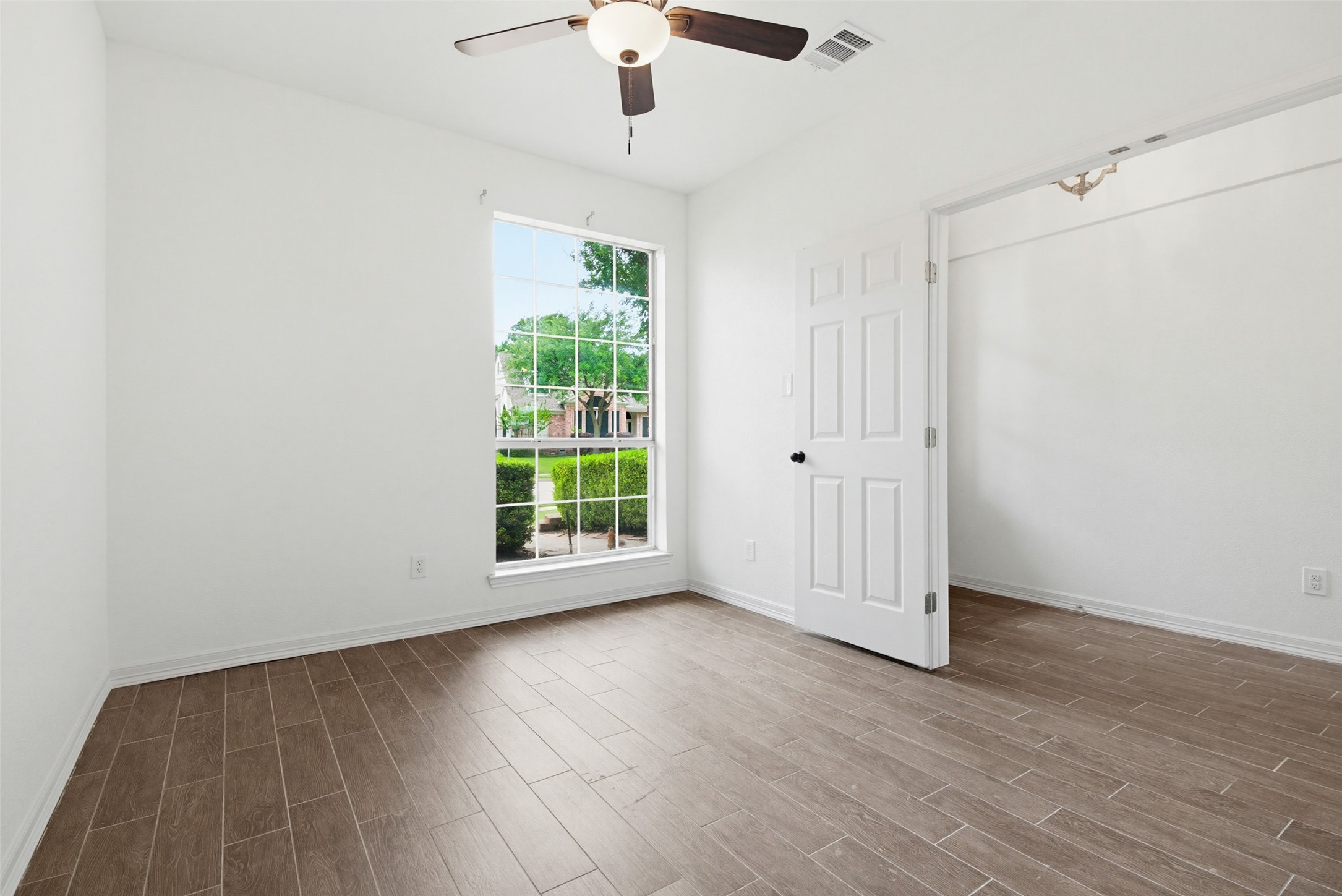 5718 Willowbrook Drive