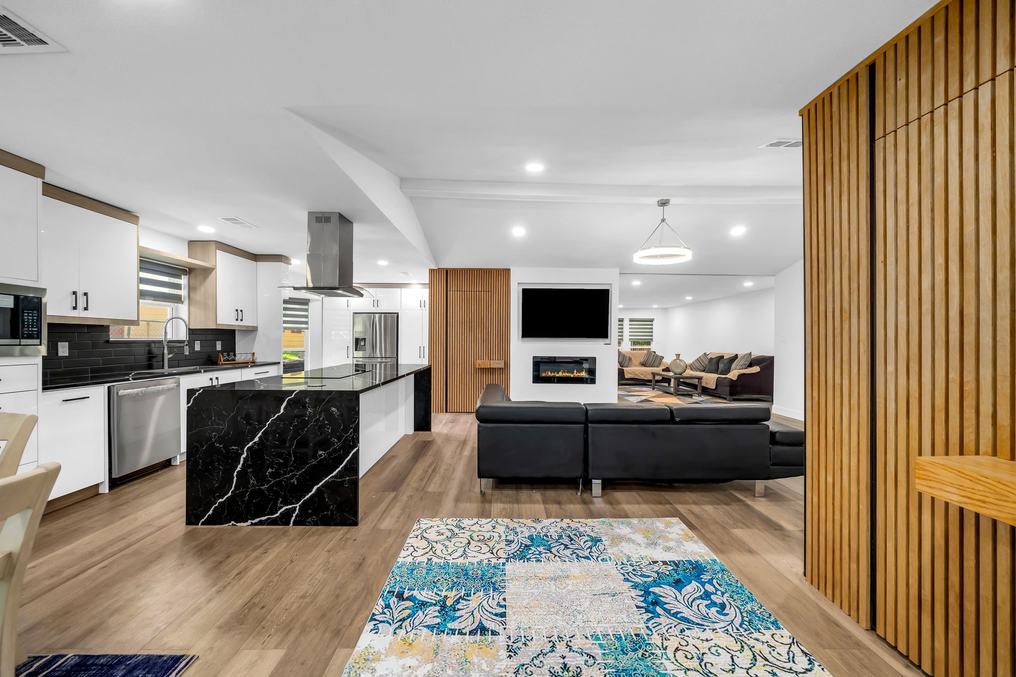 4122 Azalea Lane