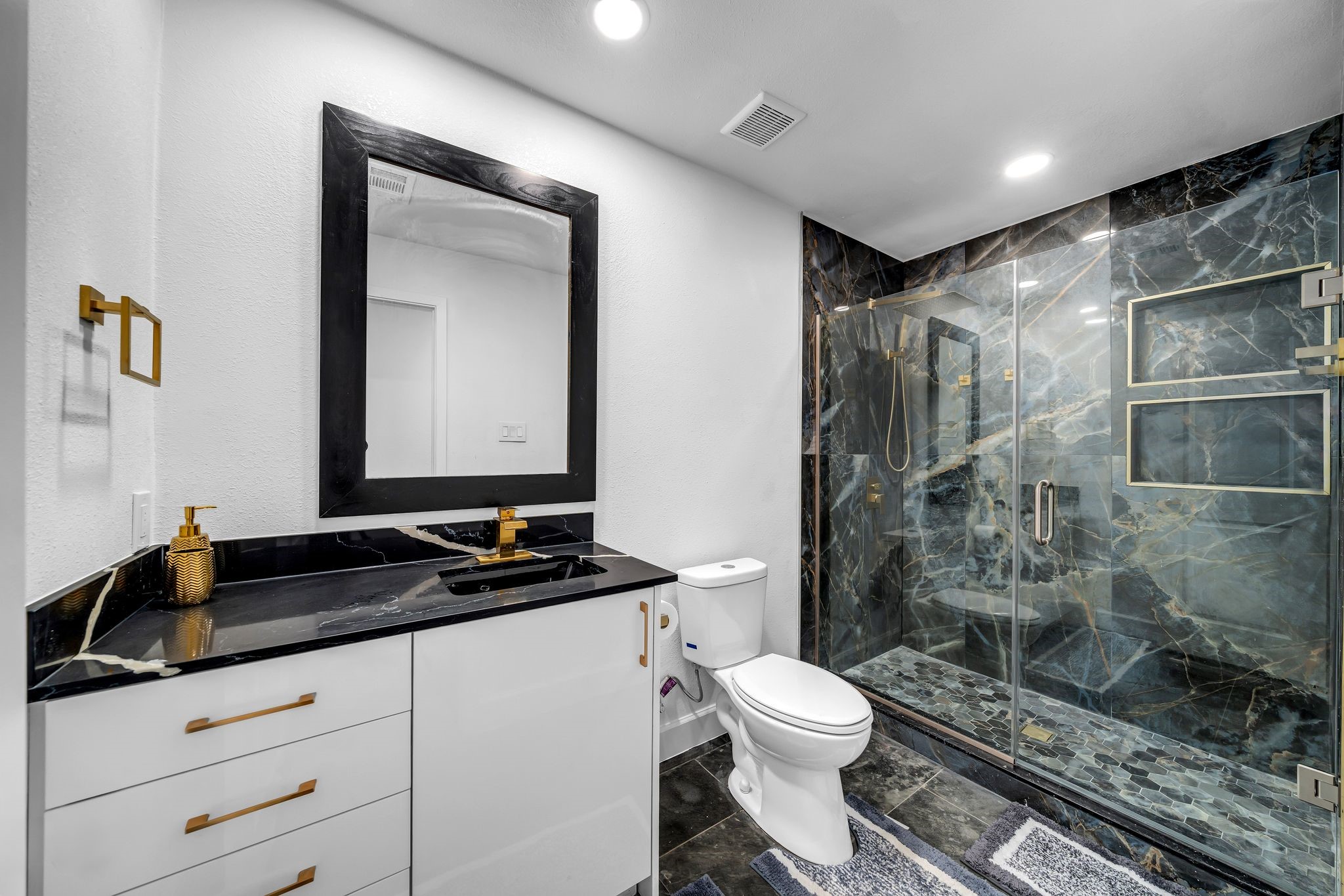 4122 Azalea Lane