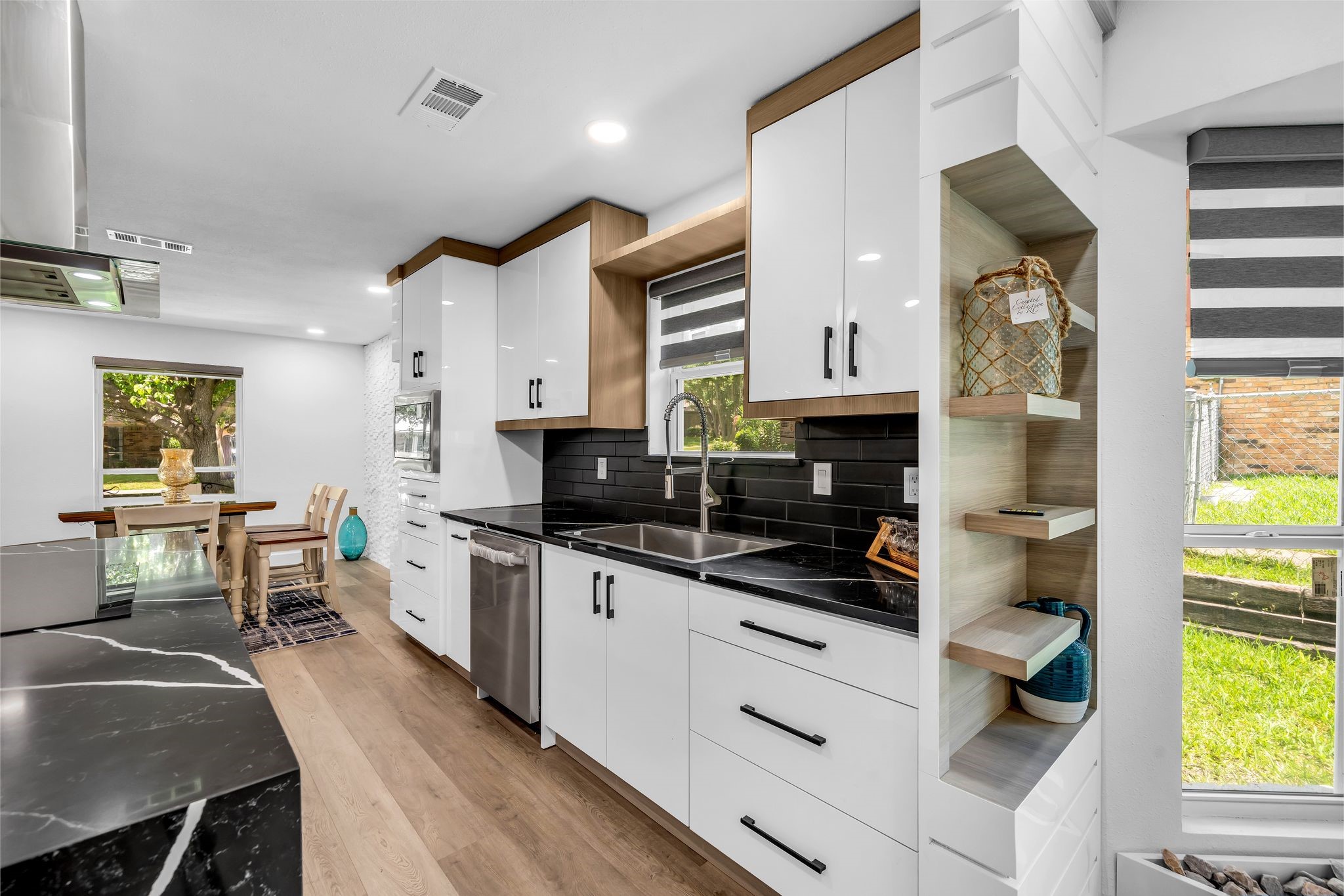 4122 Azalea Lane