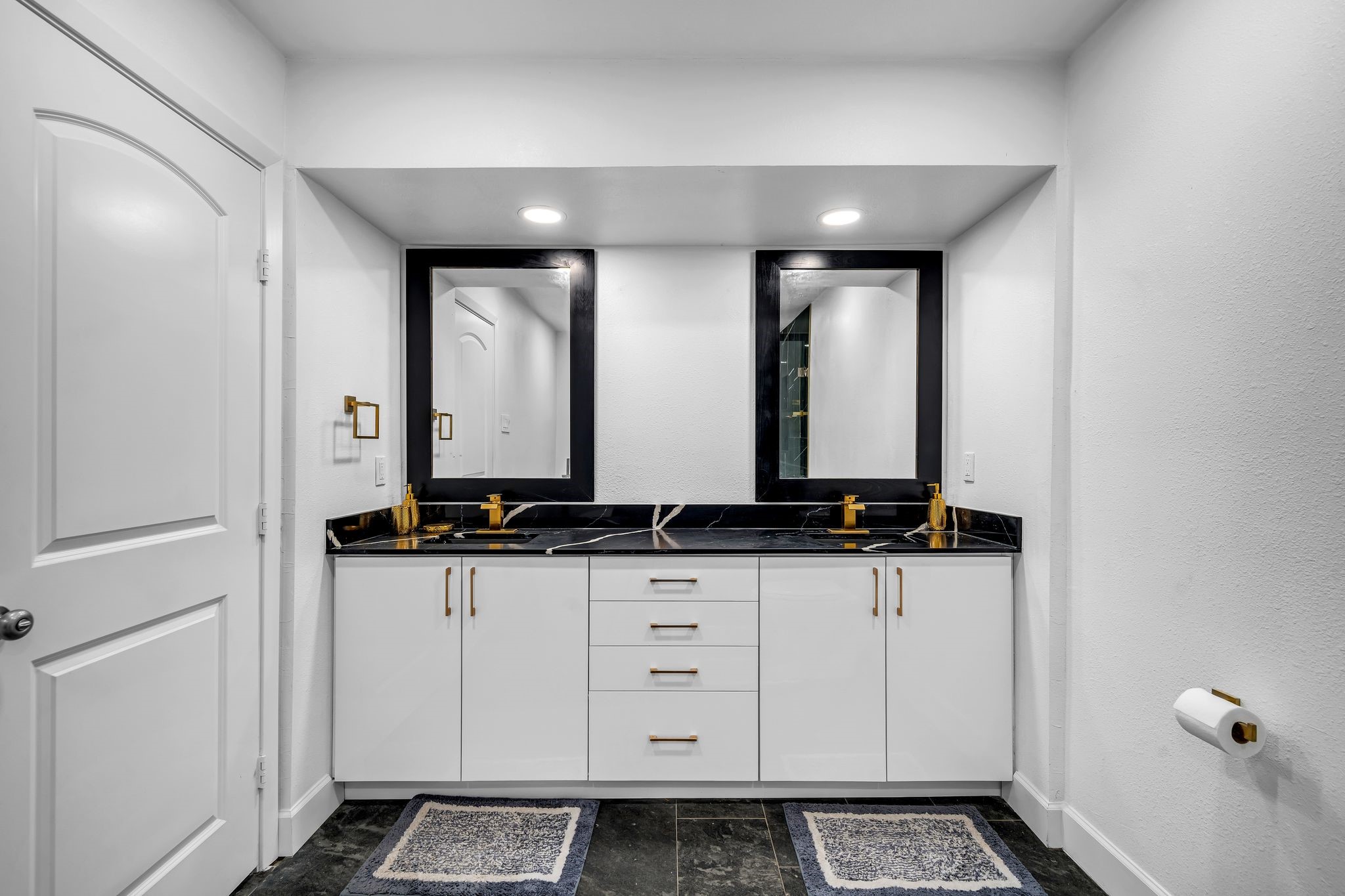 4122 Azalea Lane