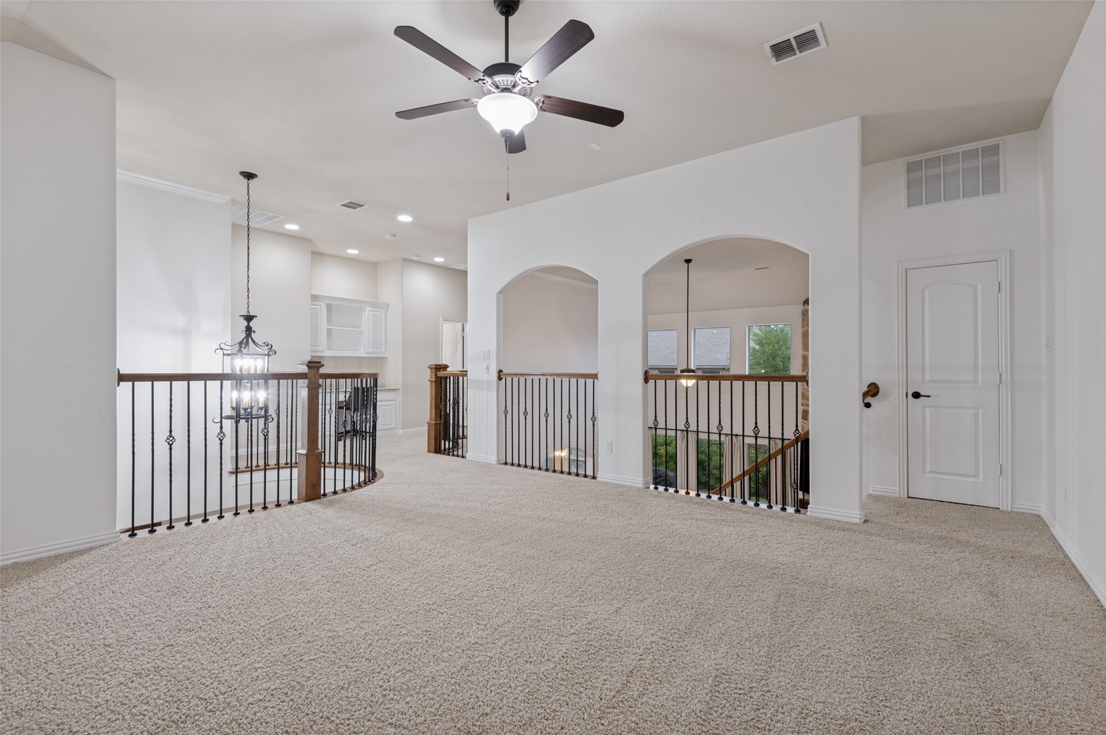 2747 Waverley Drive