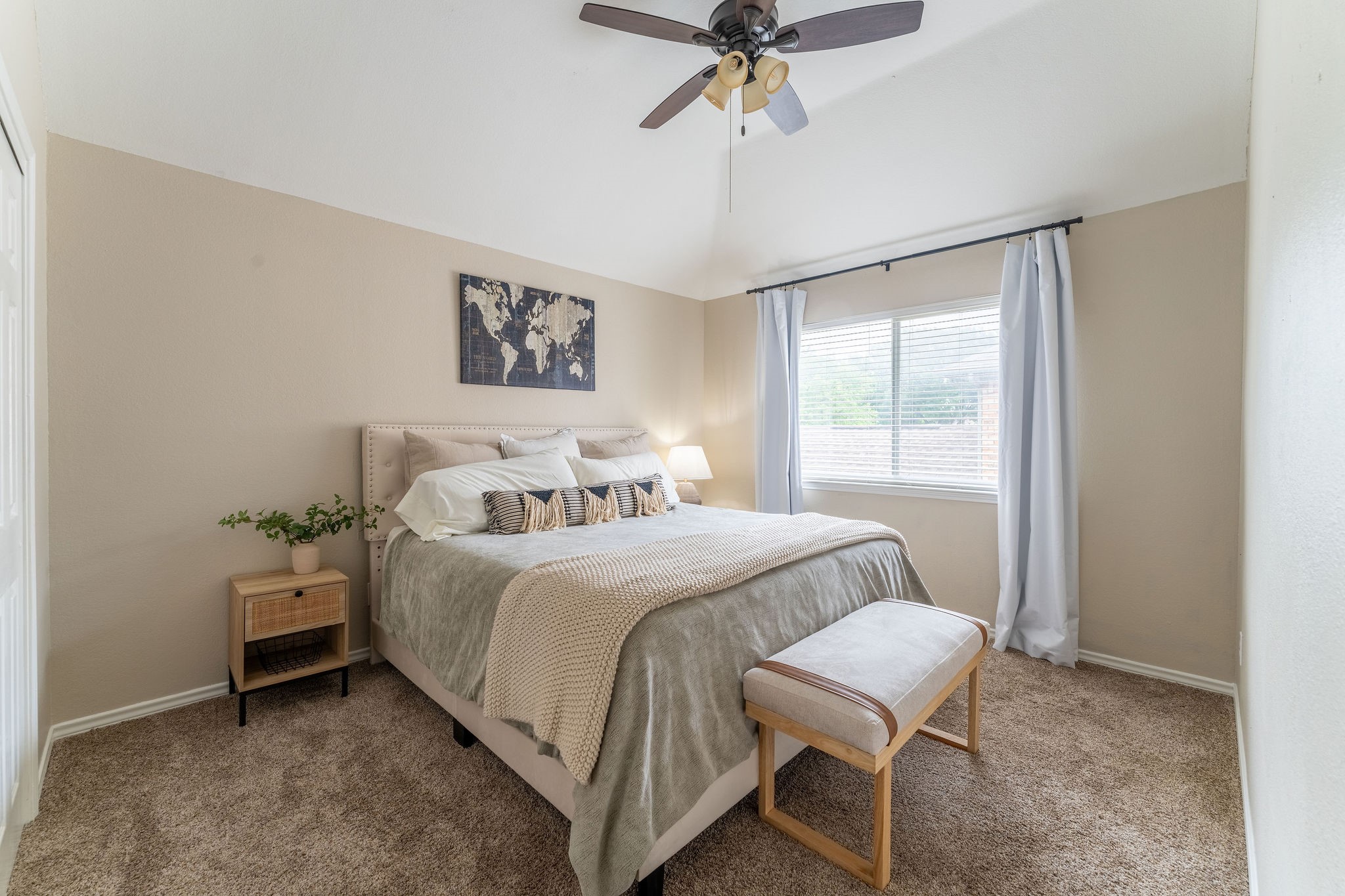 8409 Luna Drive
