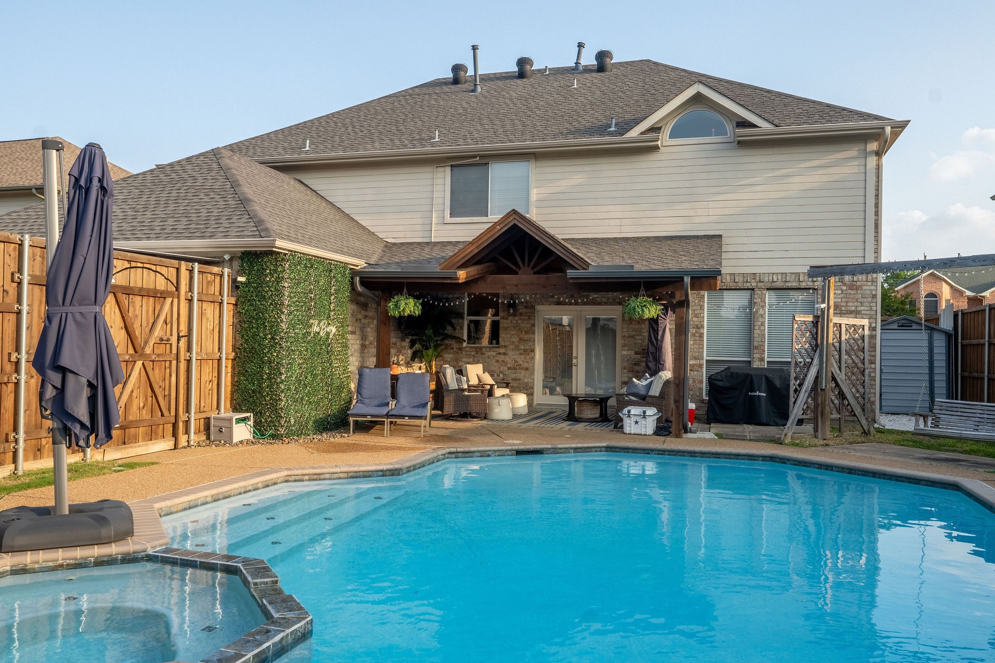 8409 Luna Drive