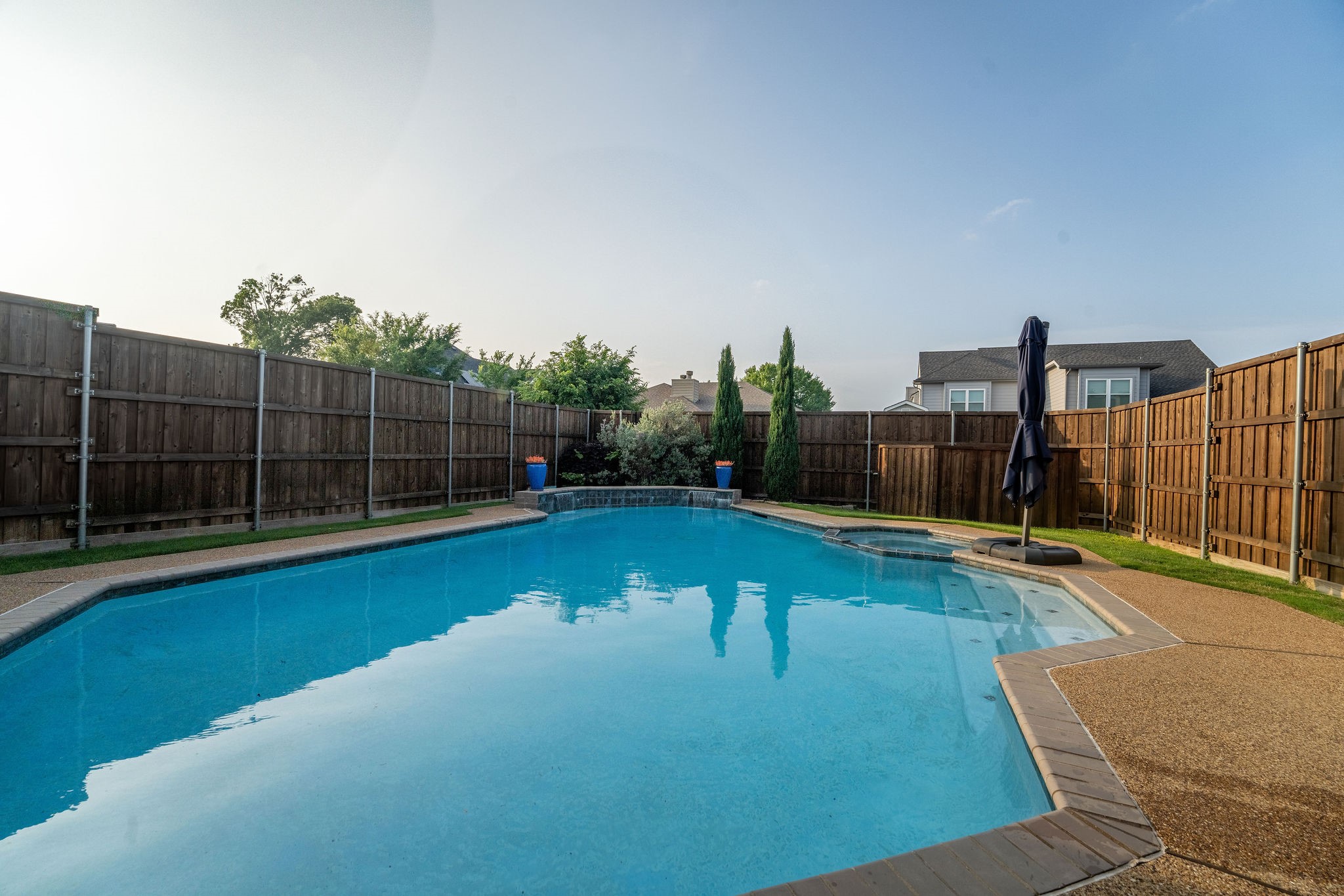 8409 Luna Drive
