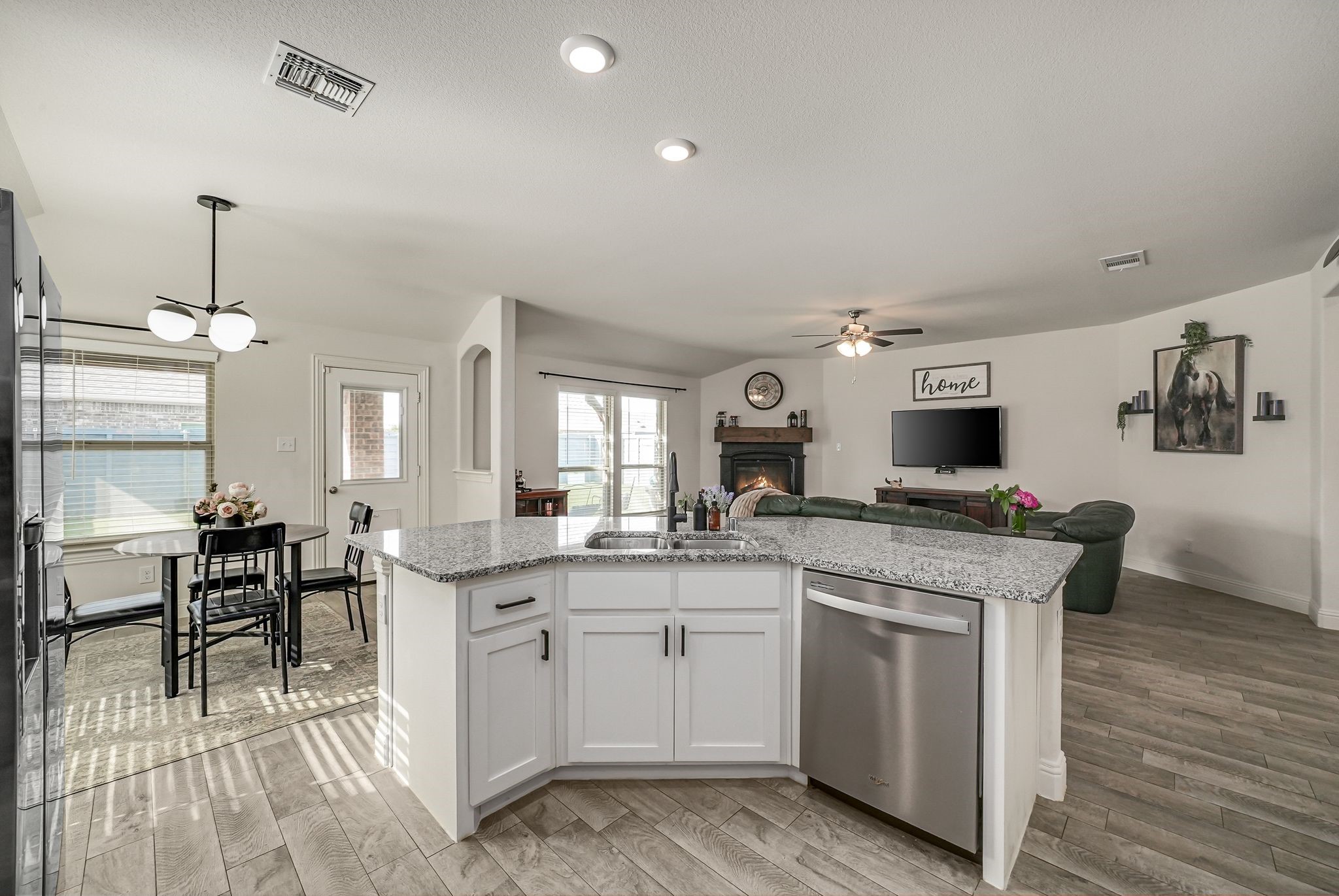 1528 Grassy Knoll Trail