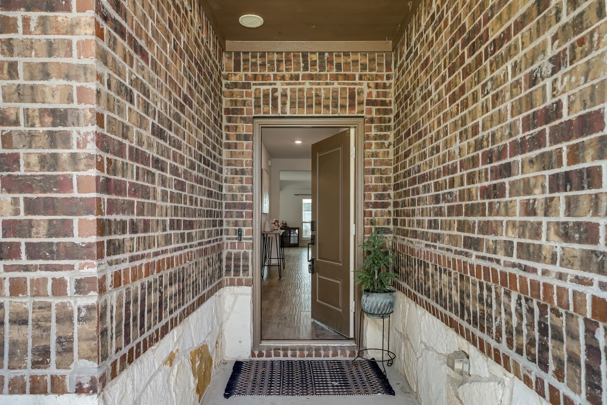 1528 Grassy Knoll Trail