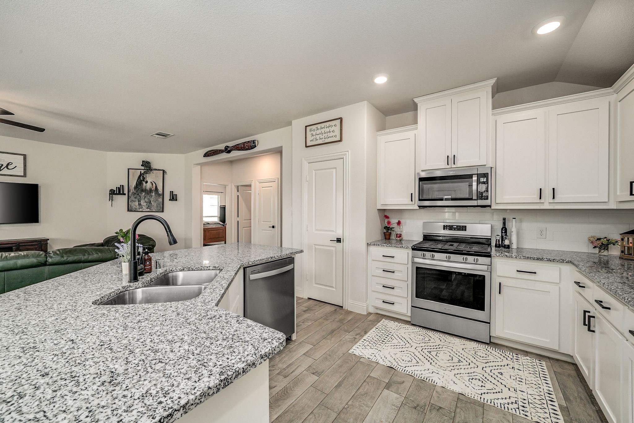 1528 Grassy Knoll Trail