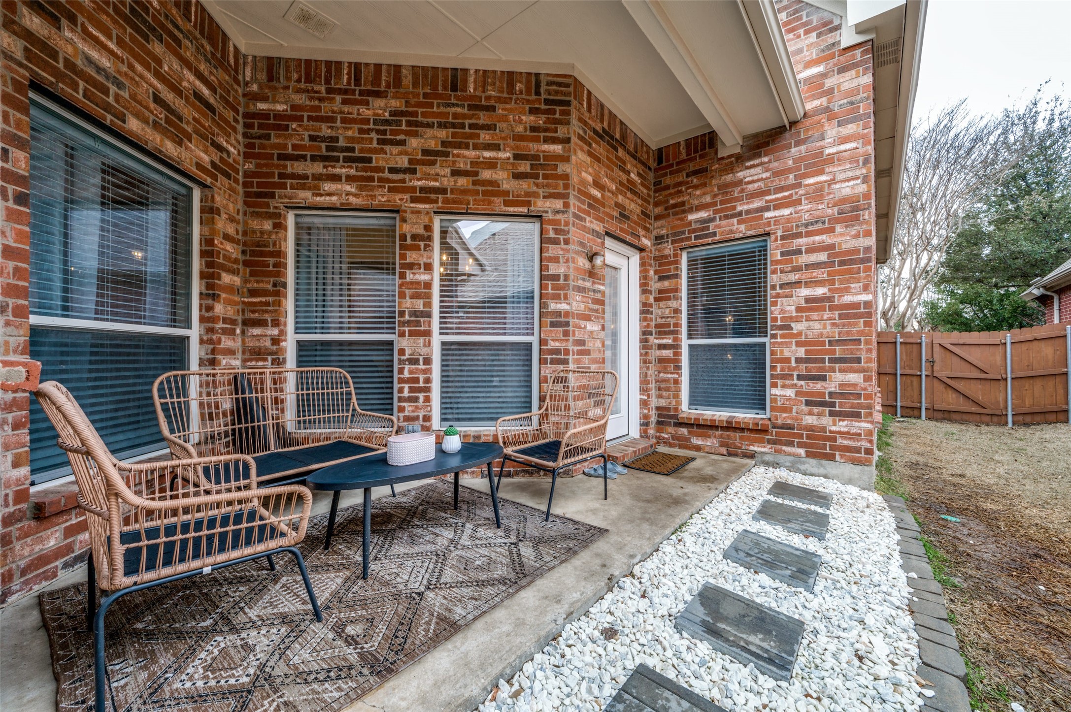 7514 Saint Stephens Square
