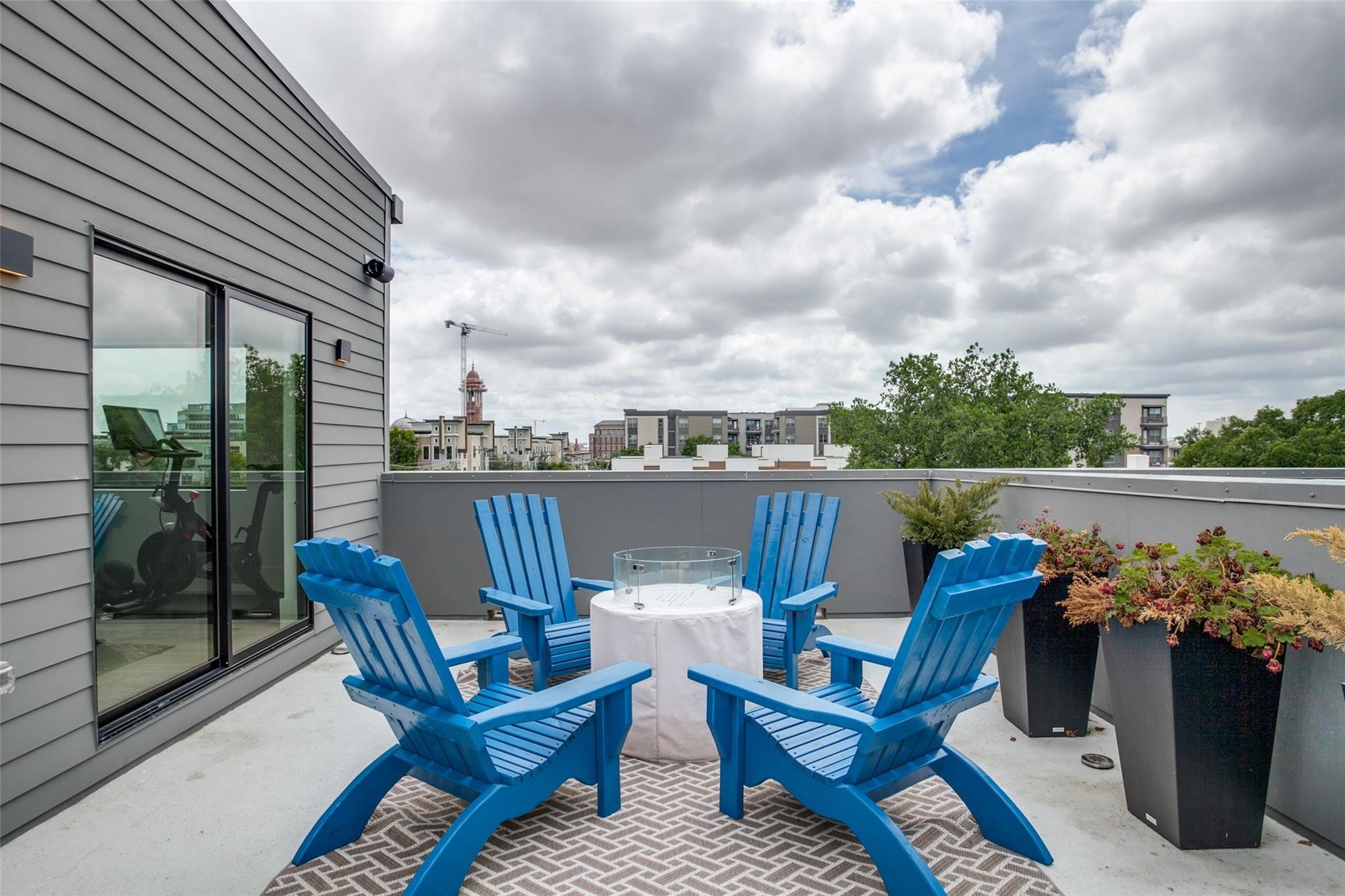 2719 Reagan Street 101