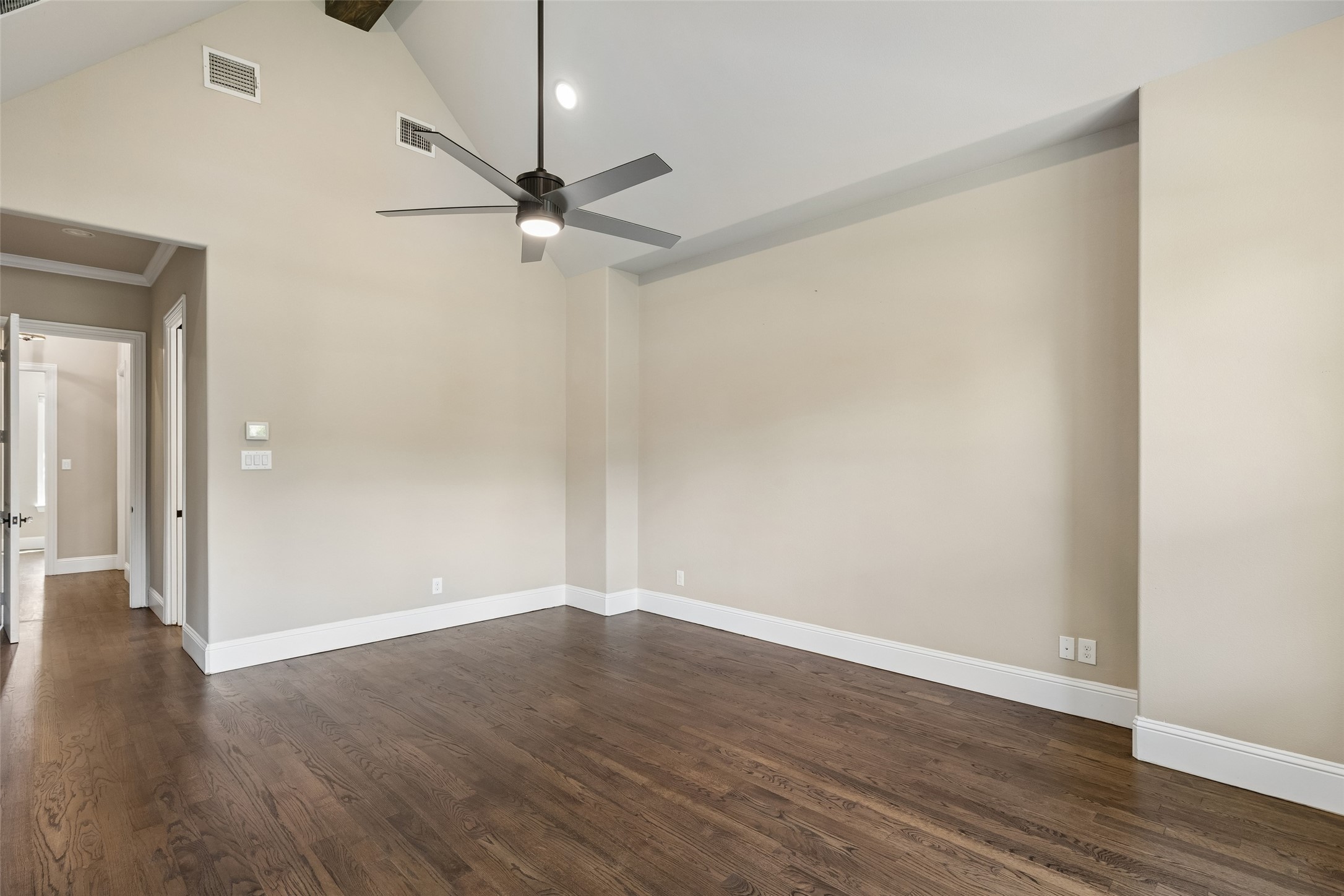 2737 Farmers Branch Lane