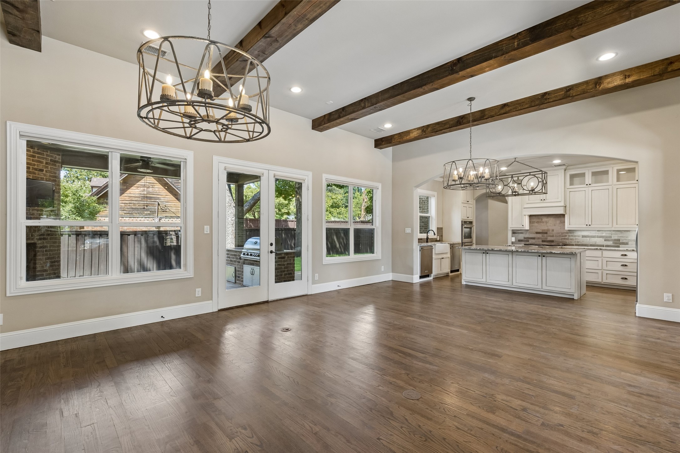 2737 Farmers Branch Lane