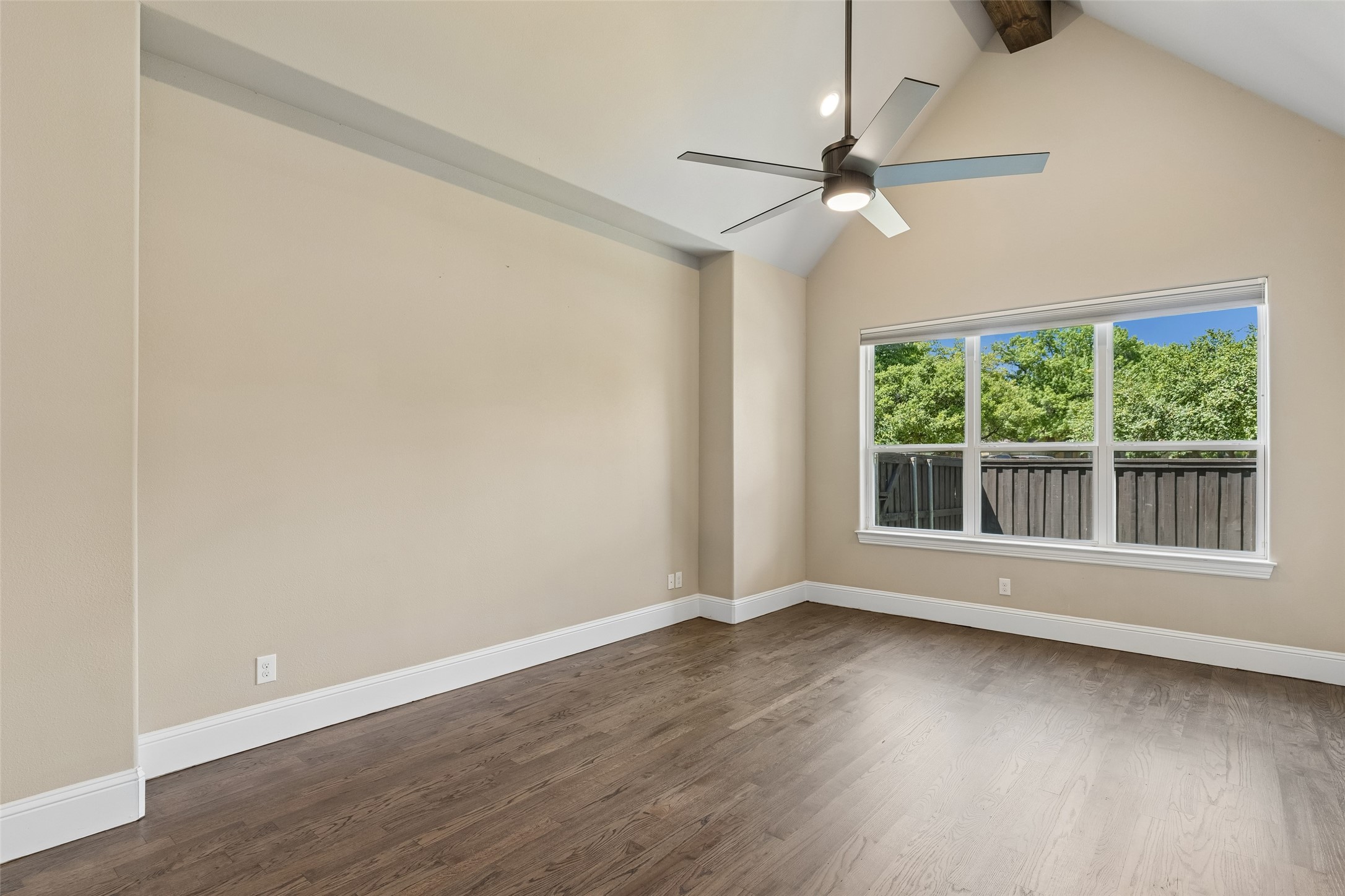 2737 Farmers Branch Lane