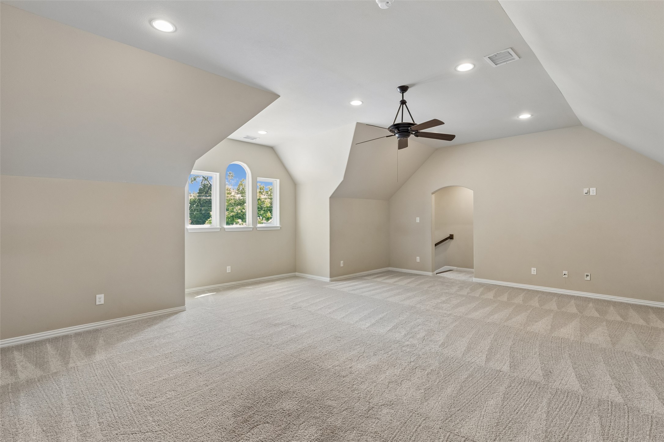 2737 Farmers Branch Lane